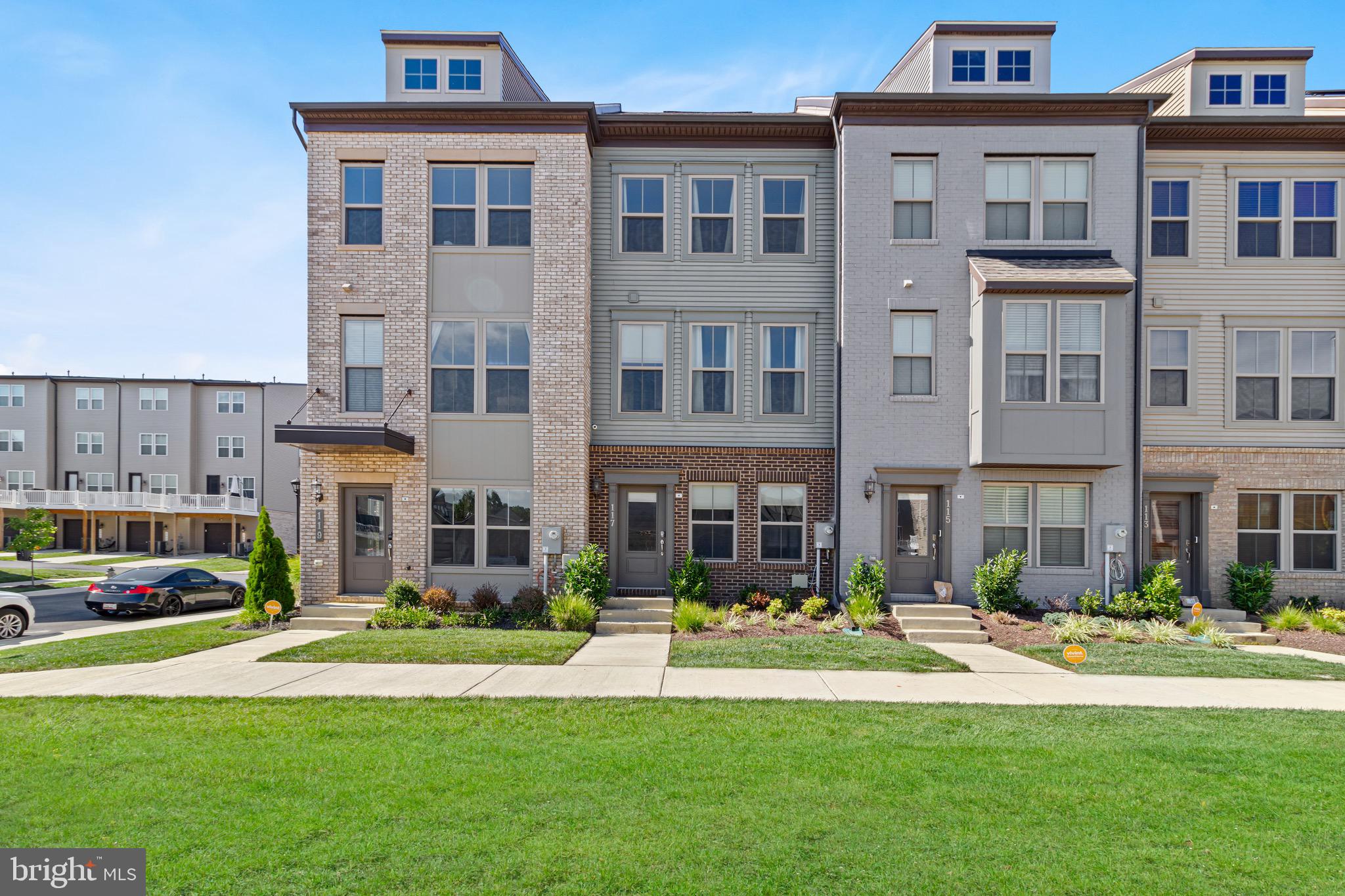 CAPITAL COURT - Residential Lease