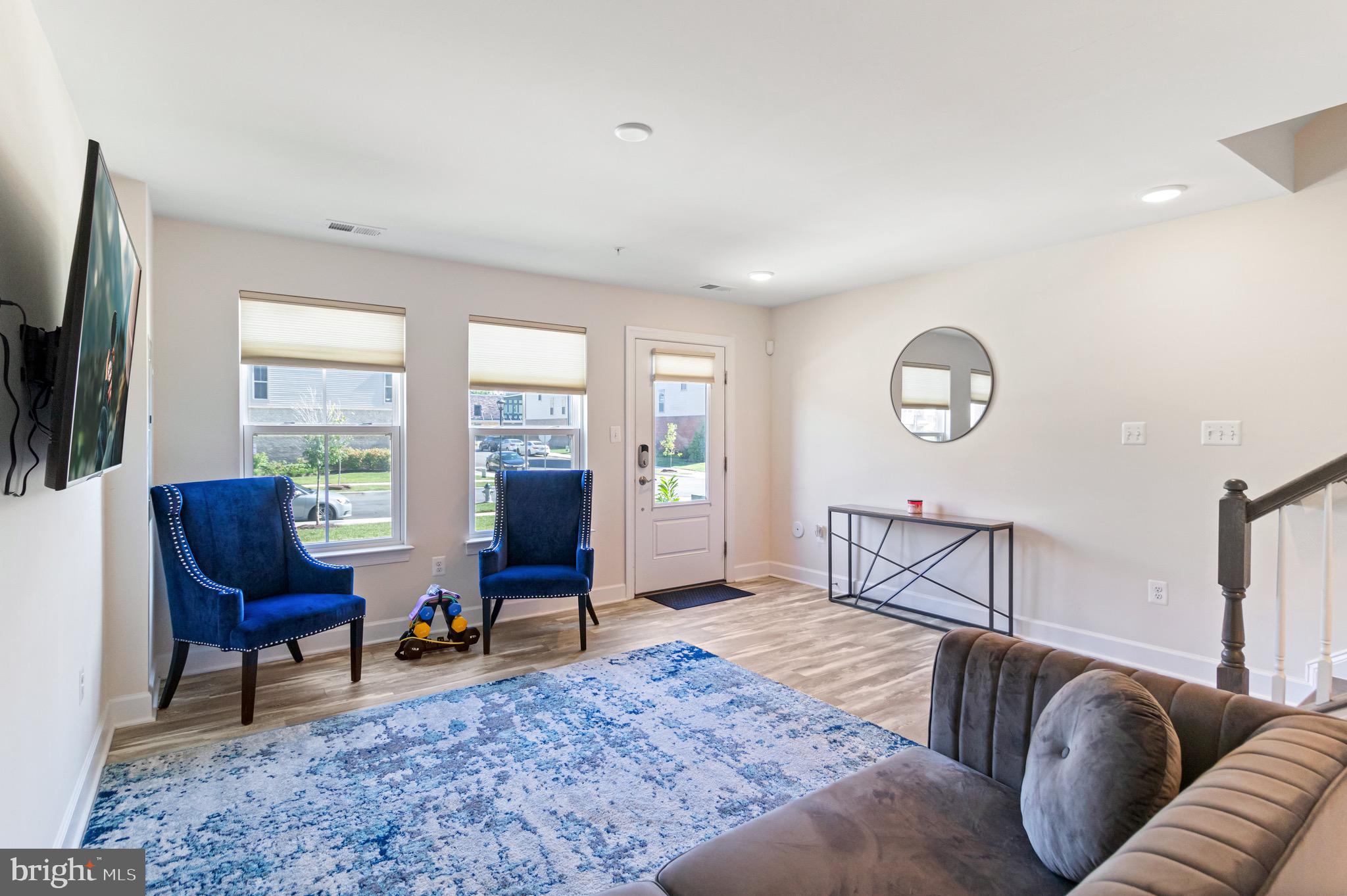 CAPITAL COURT - Residential Lease