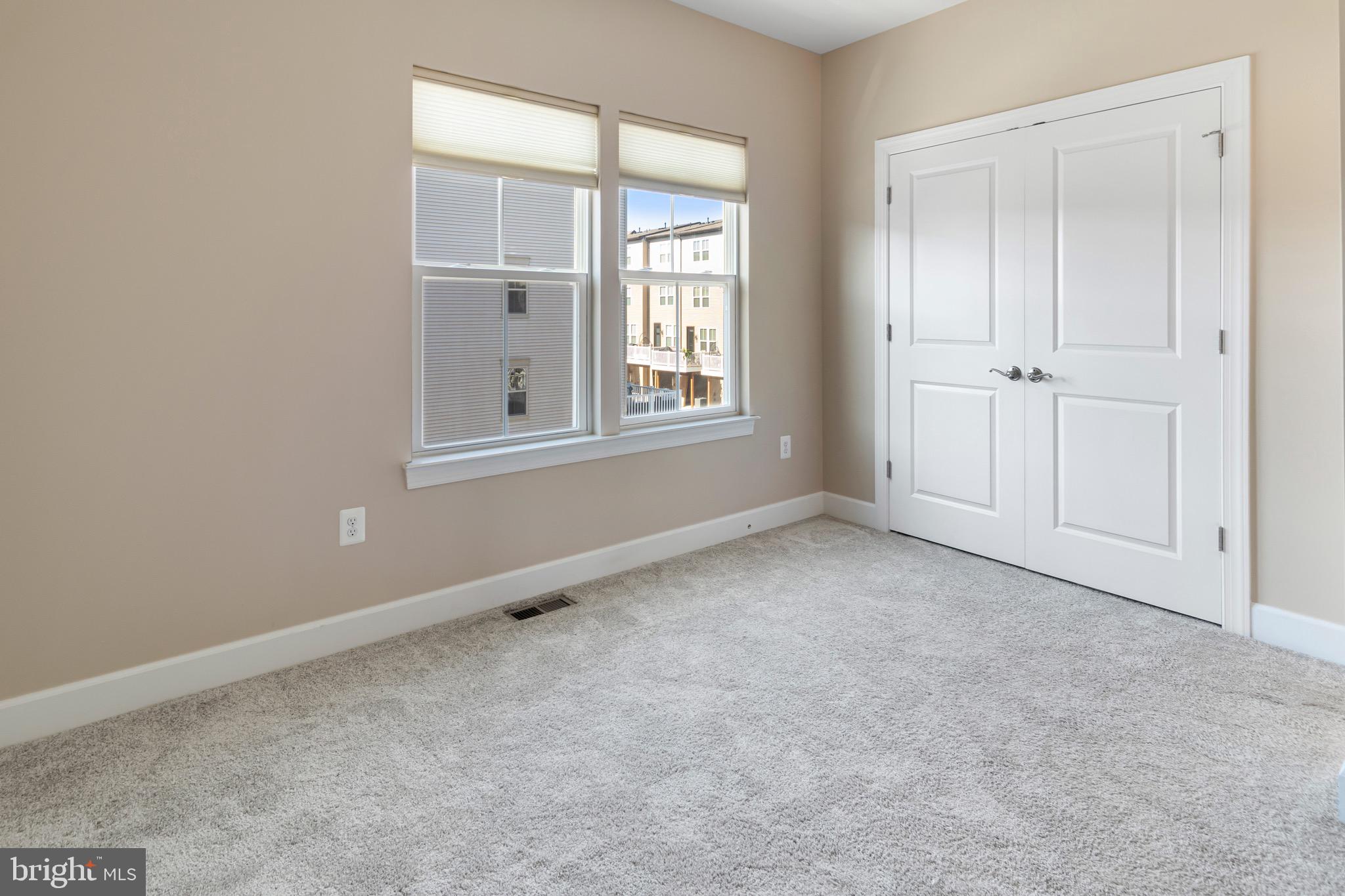 CAPITAL COURT - Residential Lease