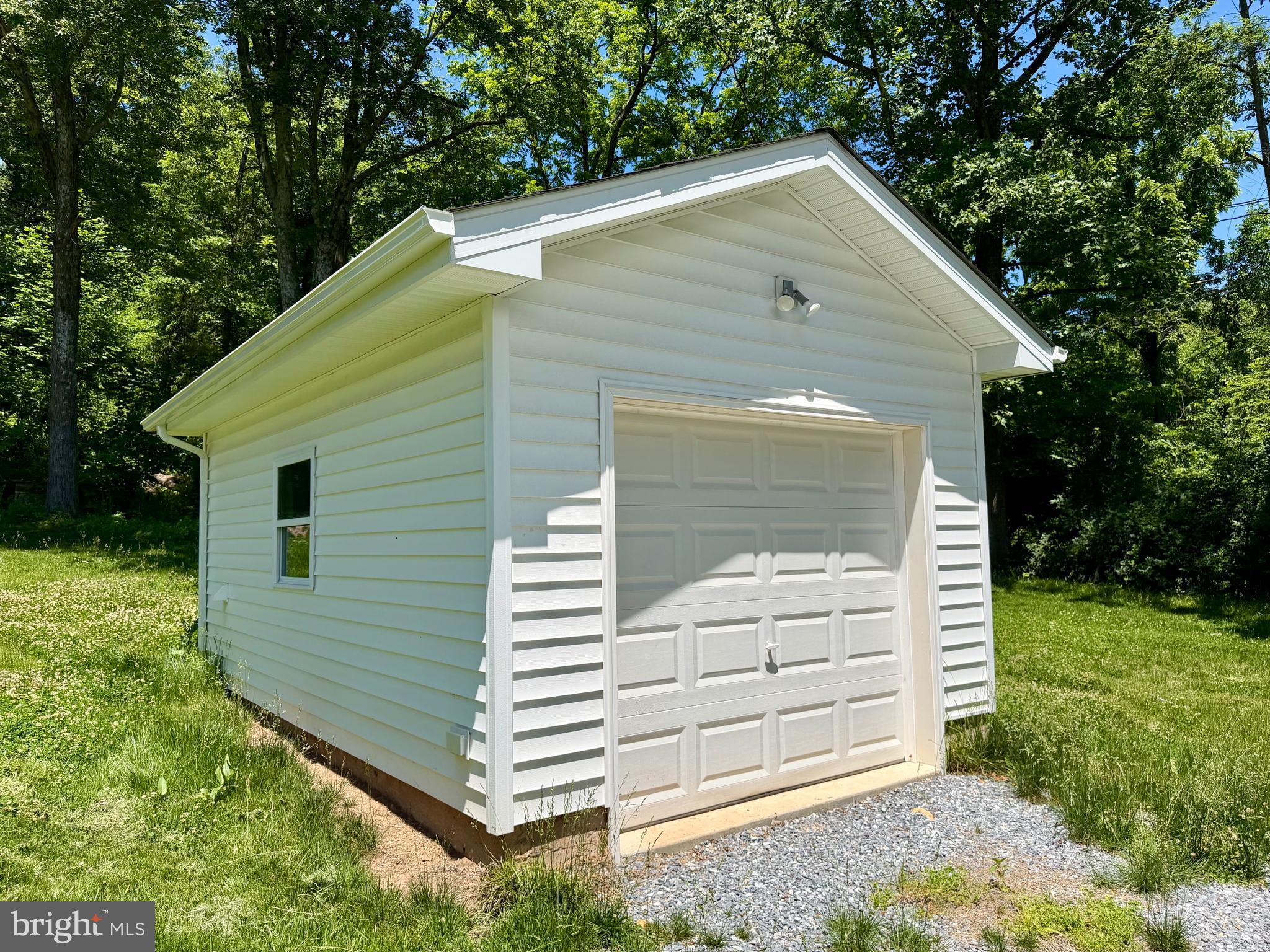 10121 PUTMAN ROAD