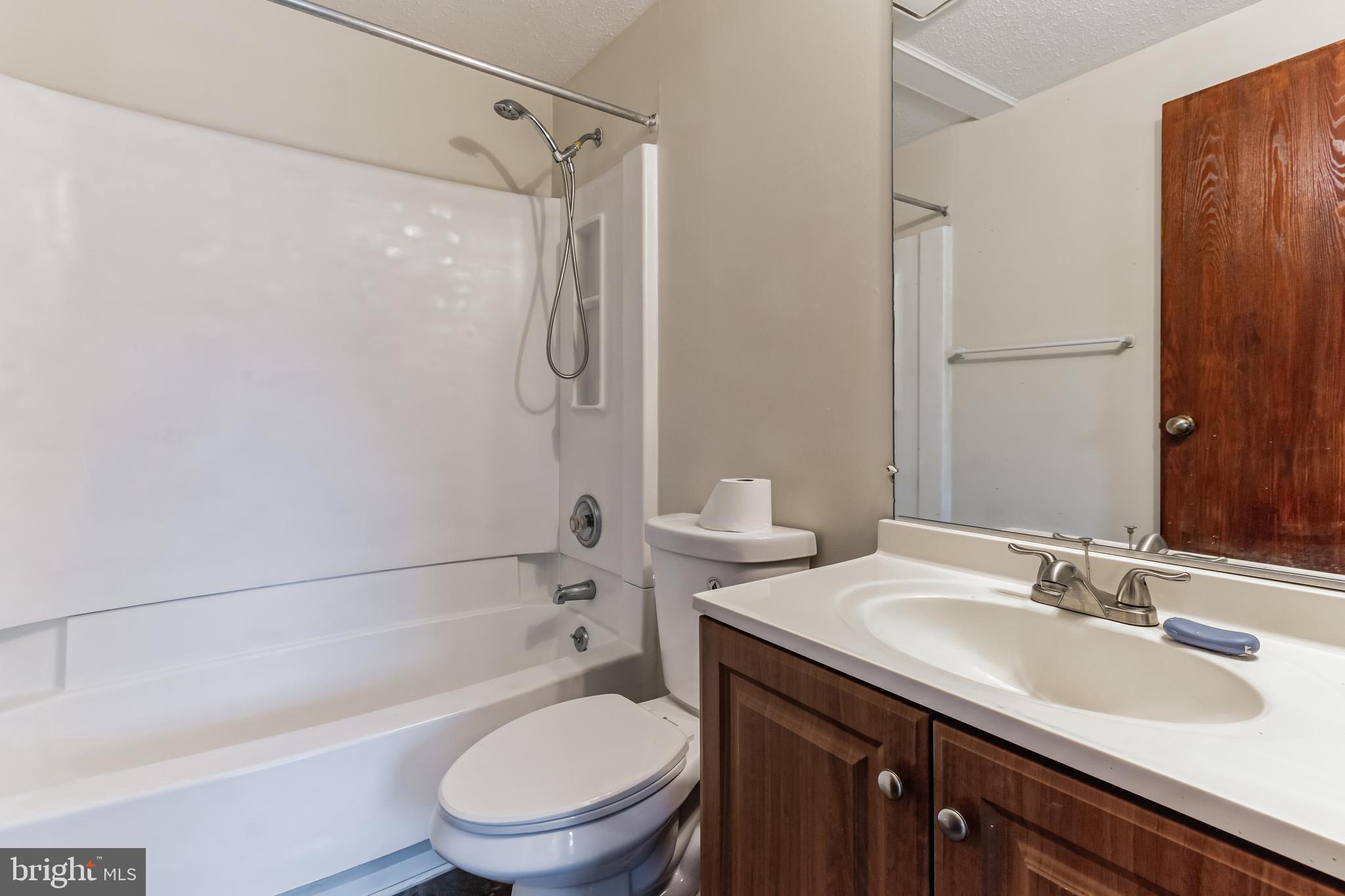 SANDTOWN-WINCHESTER - Residential