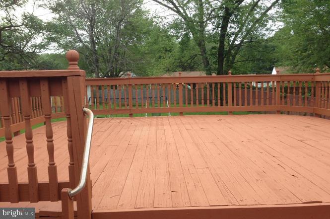 SURRATTS GARDENS - Residential