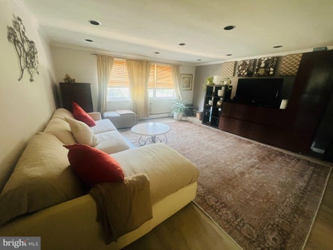 Condo For Rent - 1334 Montgomery Avenue #C2<br/> Montgomery County, NARBERTH, PA 19072