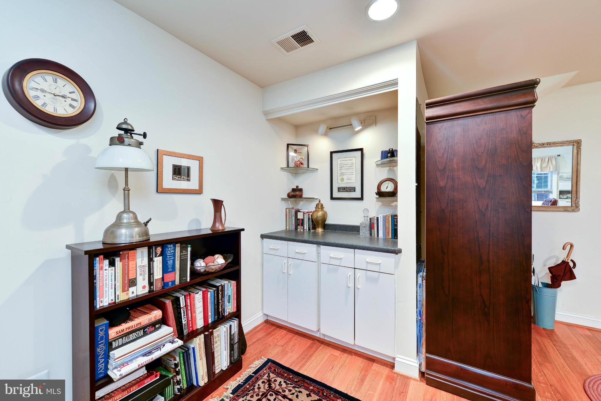 RIVERGATE - Residential