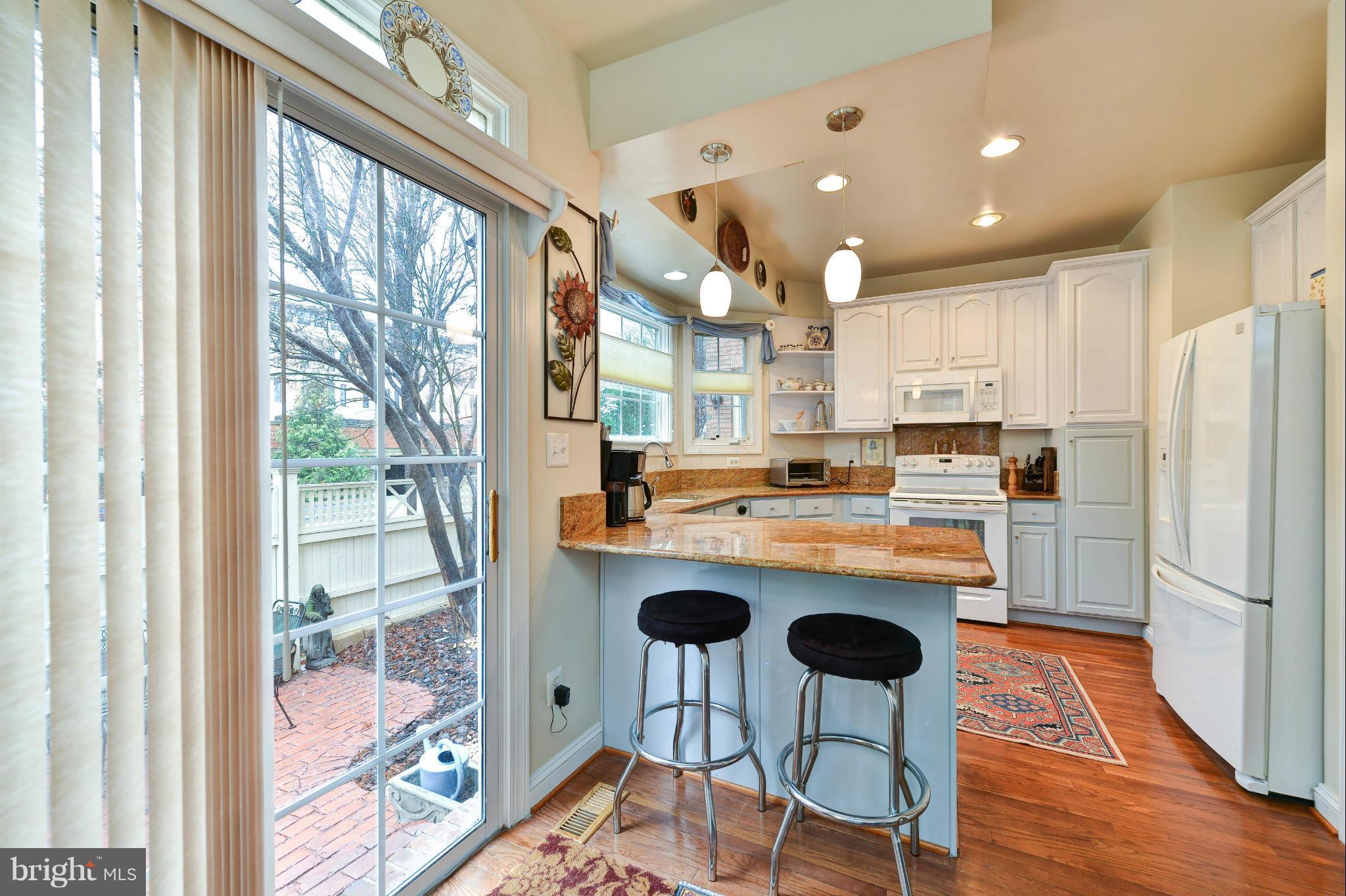 RIVERGATE - Residential