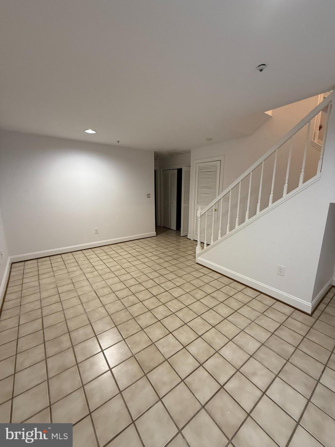 HIGHGATE - Residential Lease