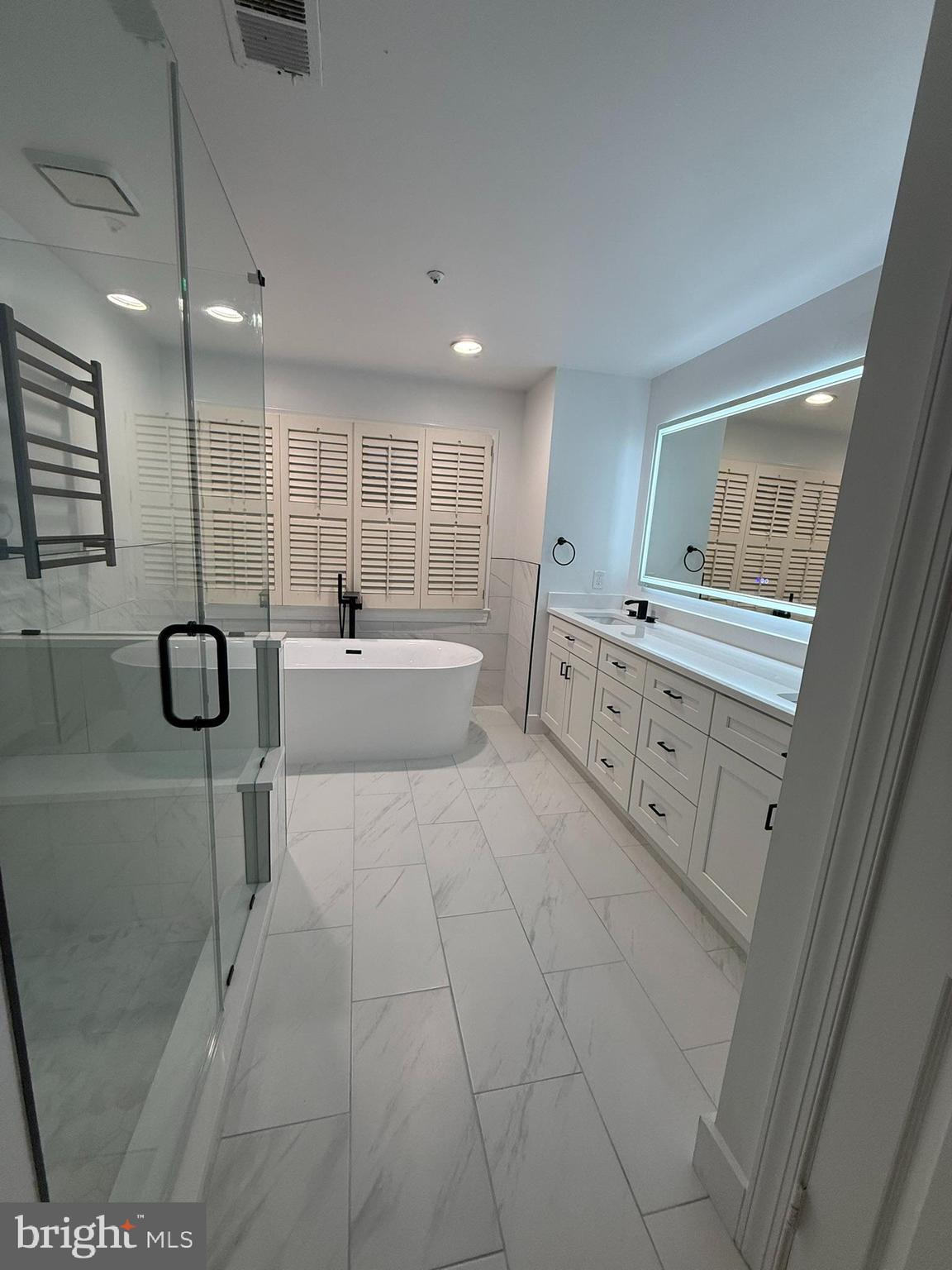 HIGHGATE - Residential Lease