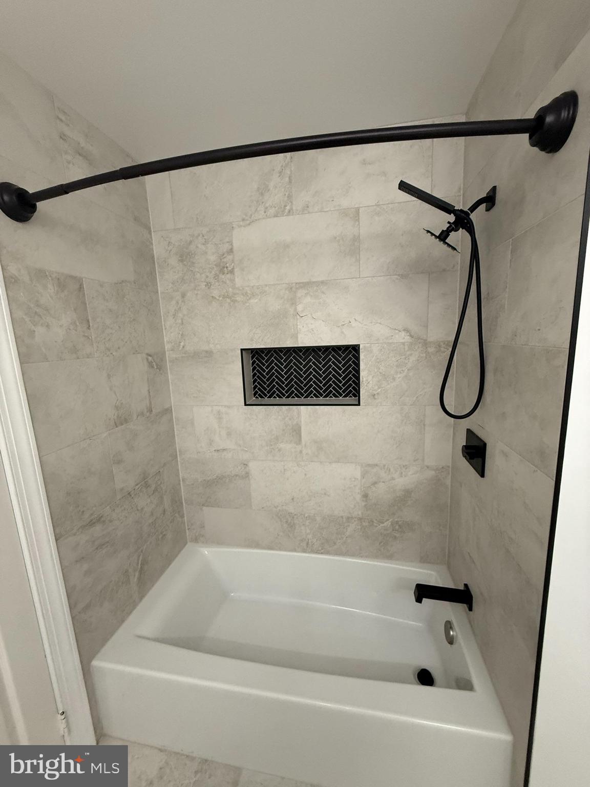 HIGHGATE - Residential Lease