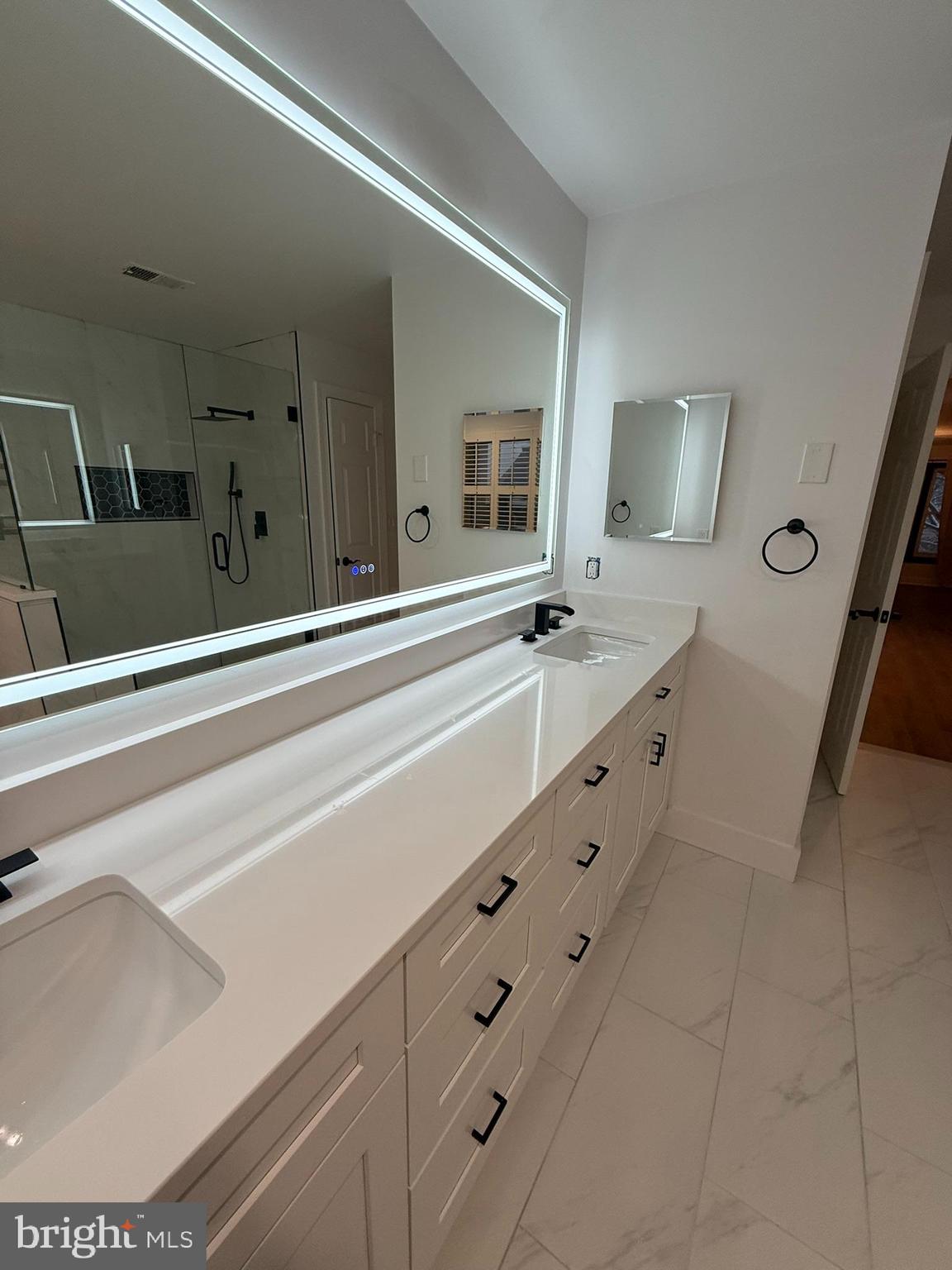 HIGHGATE - Residential Lease