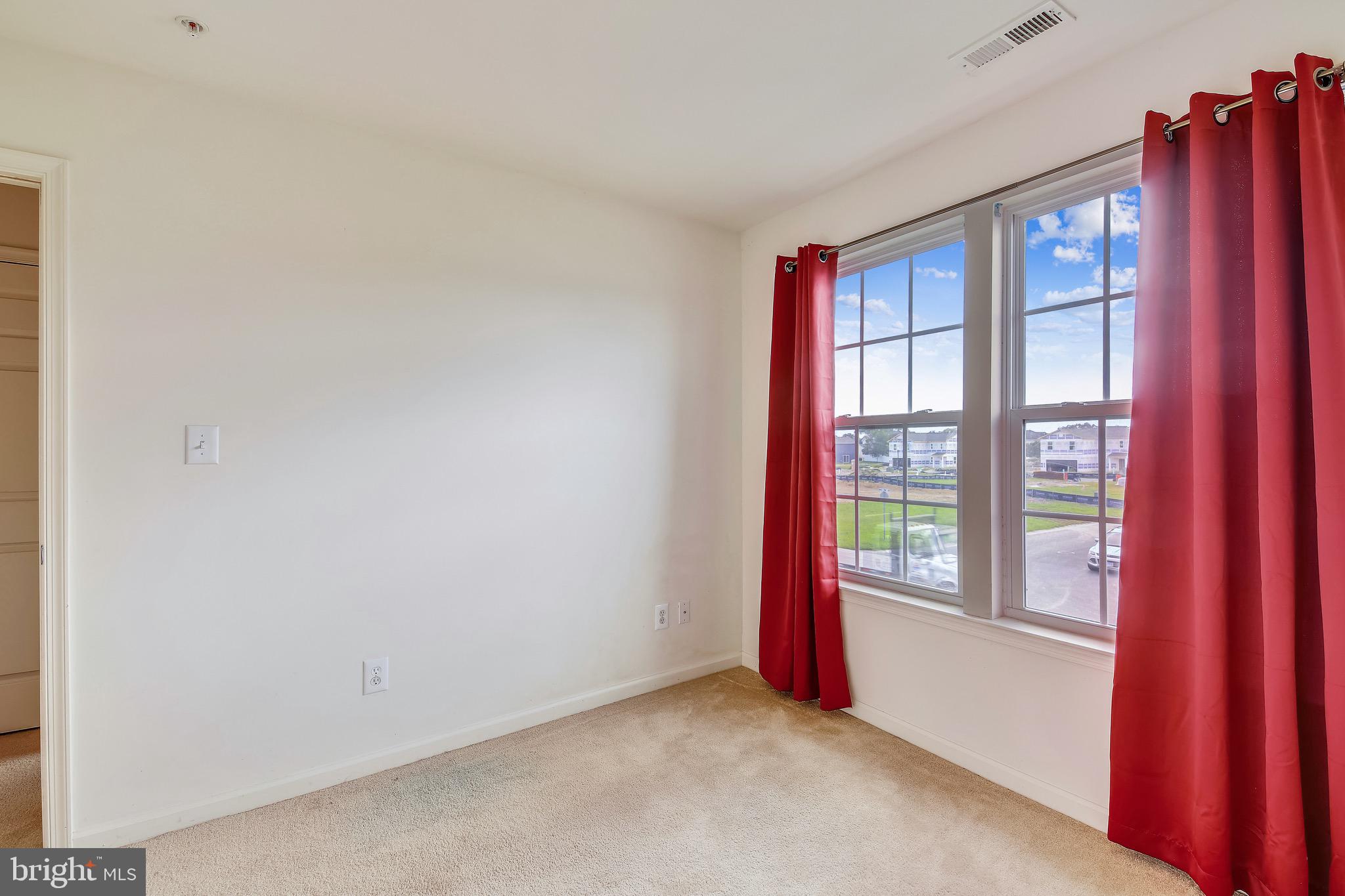 CEDAR COMMONS - Residential