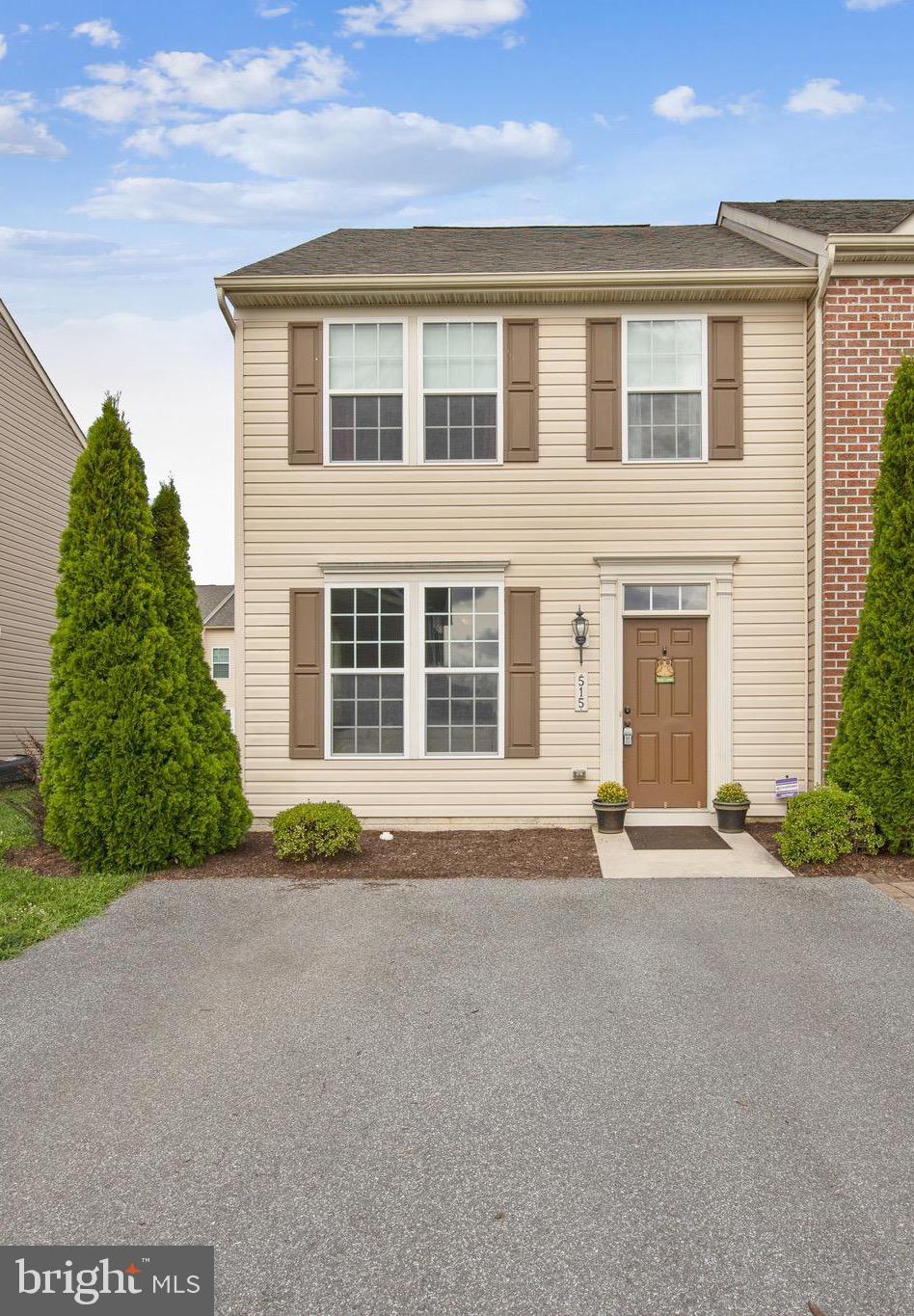 CEDAR COMMONS - Residential