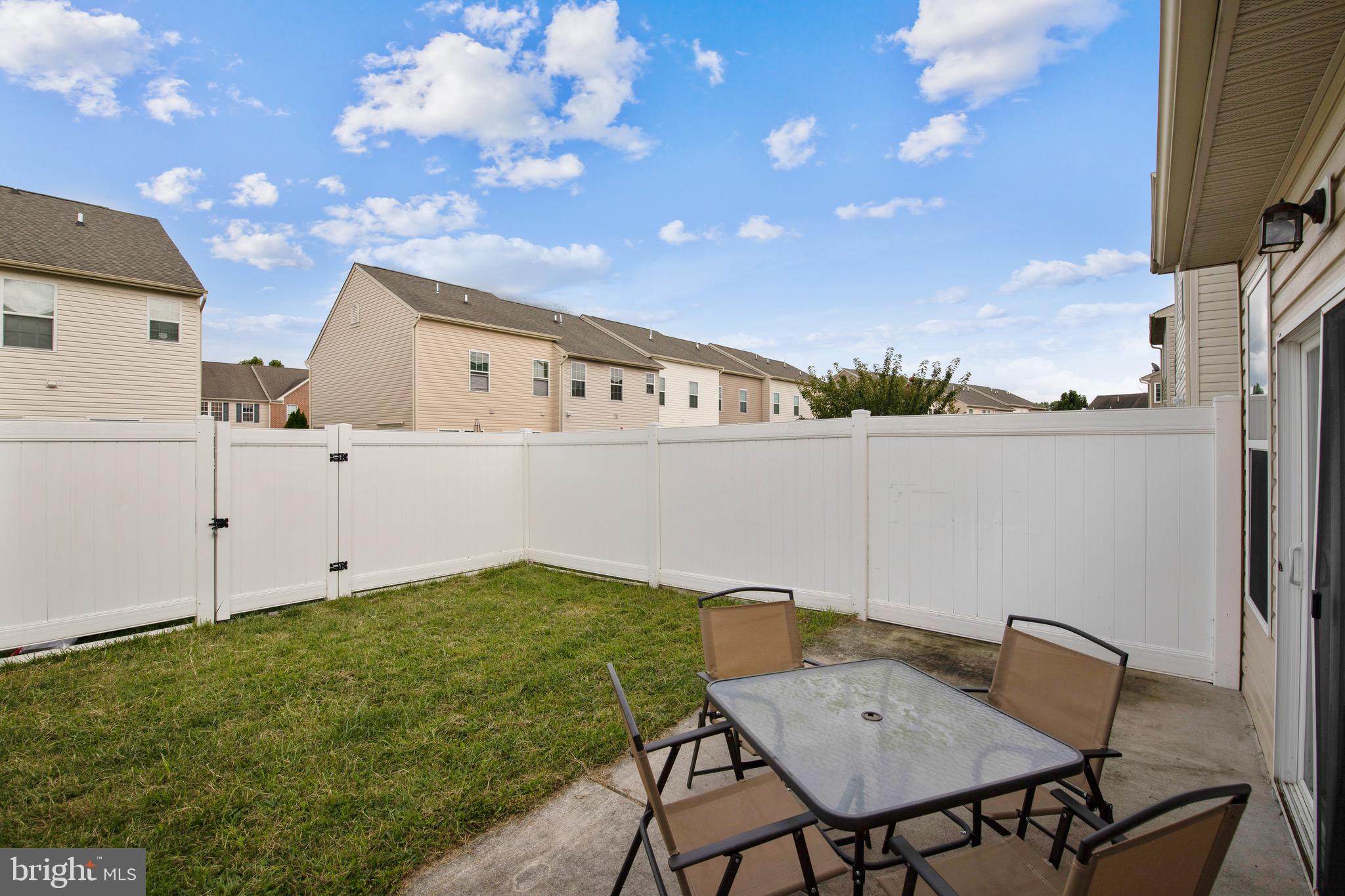 CEDAR COMMONS - Residential