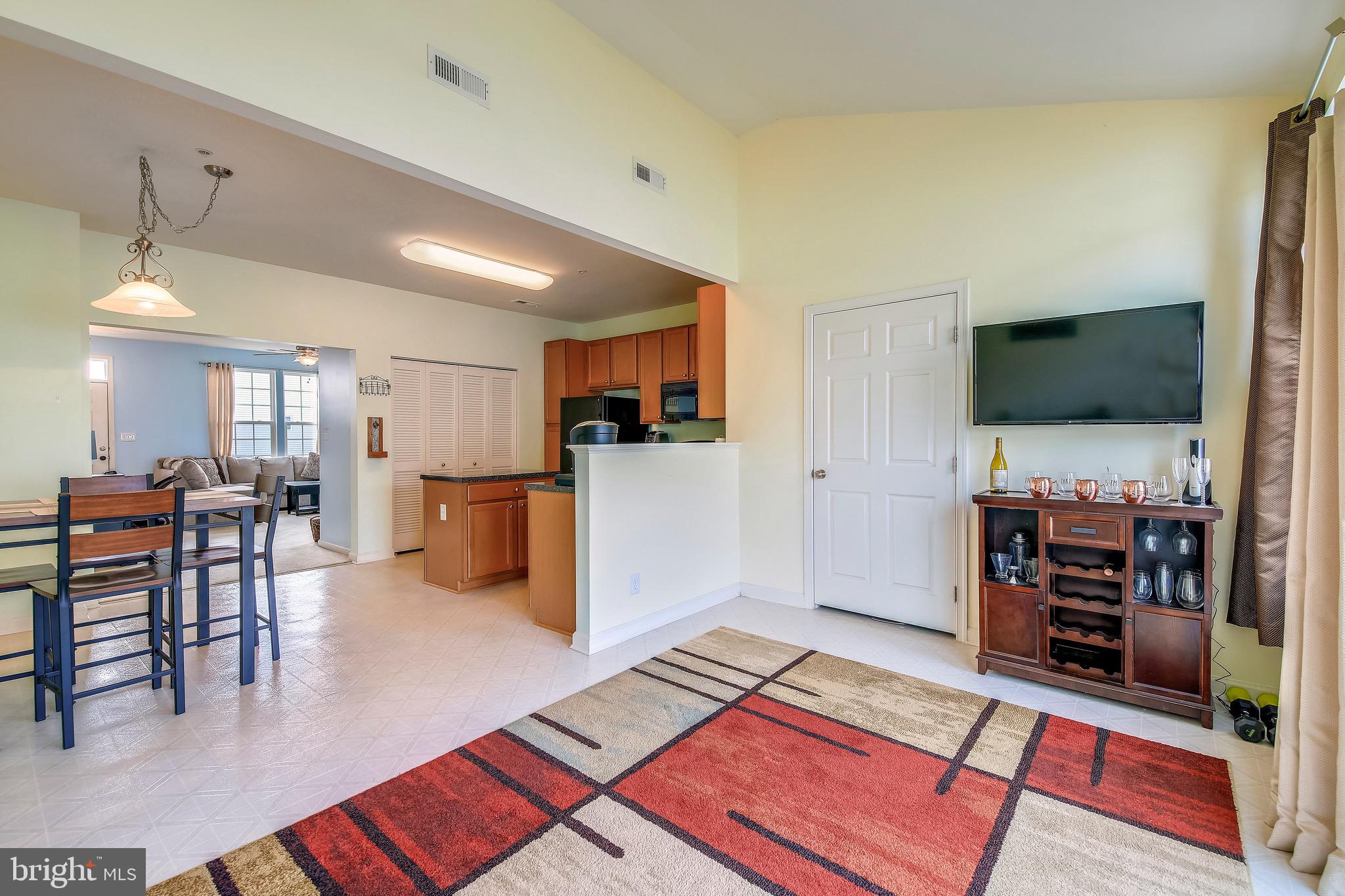 CEDAR COMMONS - Residential