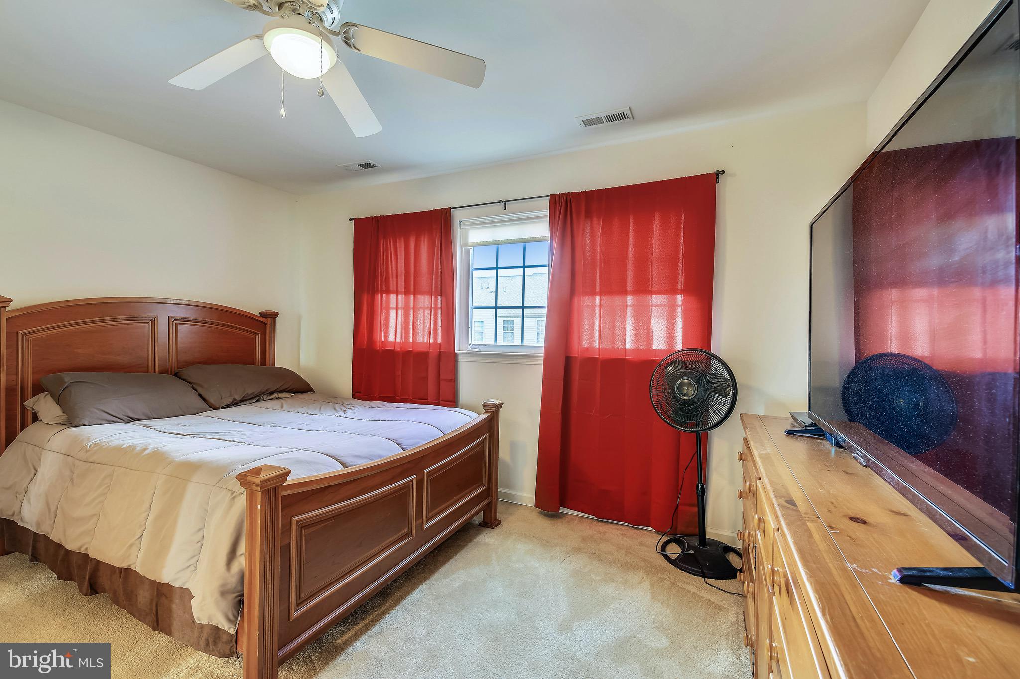 CEDAR COMMONS - Residential