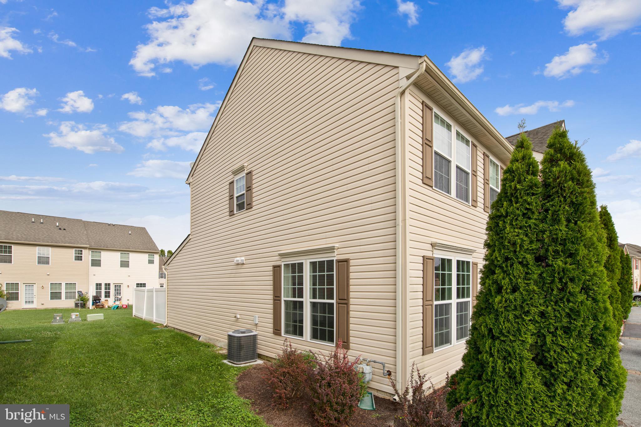 CEDAR COMMONS - Residential