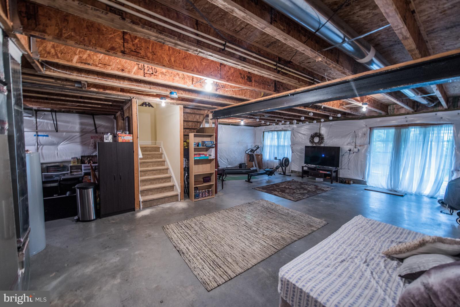 HAMMONDS MILL - Residential