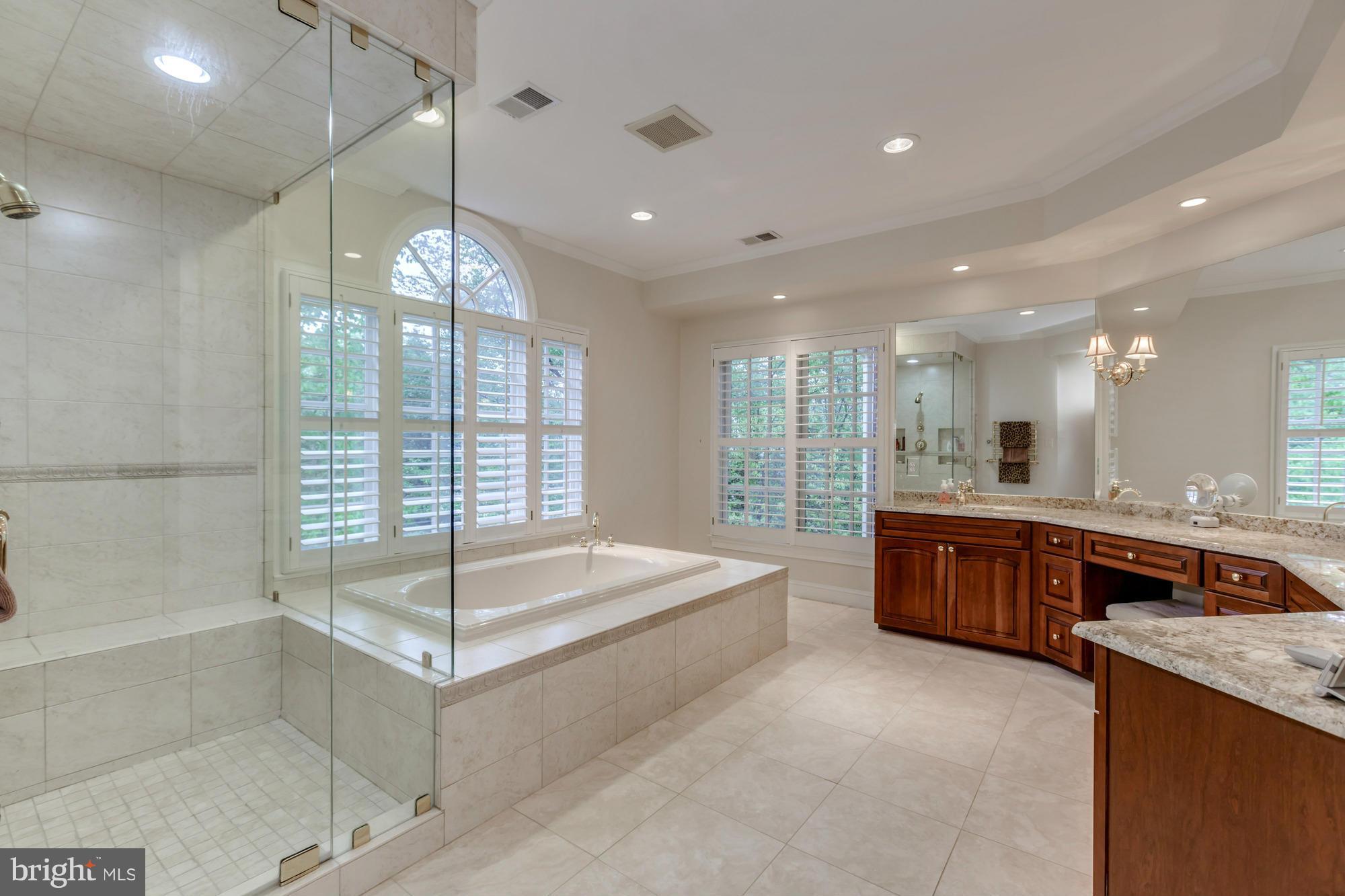 SWINKS MILL WOODS - Residential