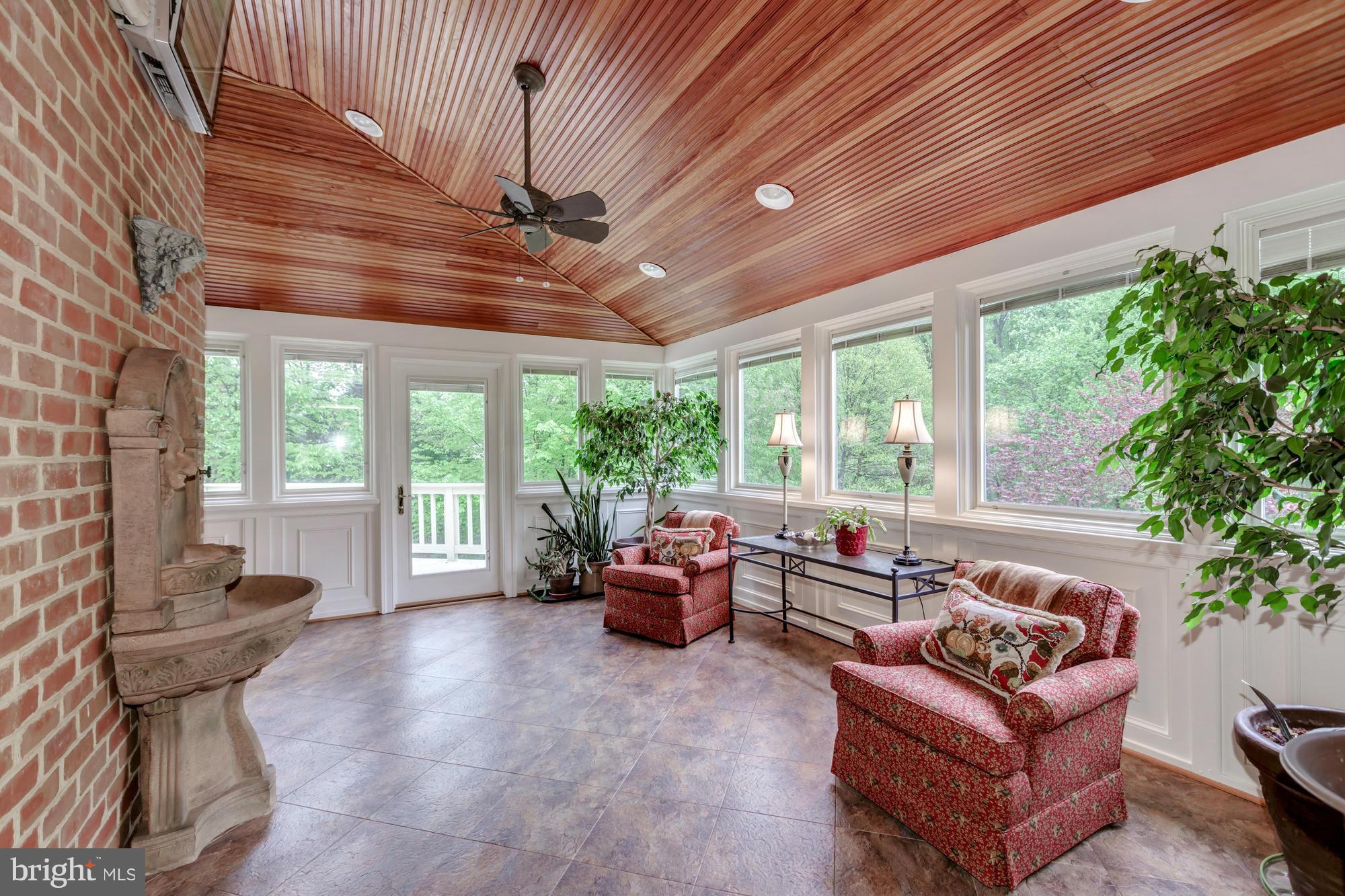 SWINKS MILL WOODS - Residential