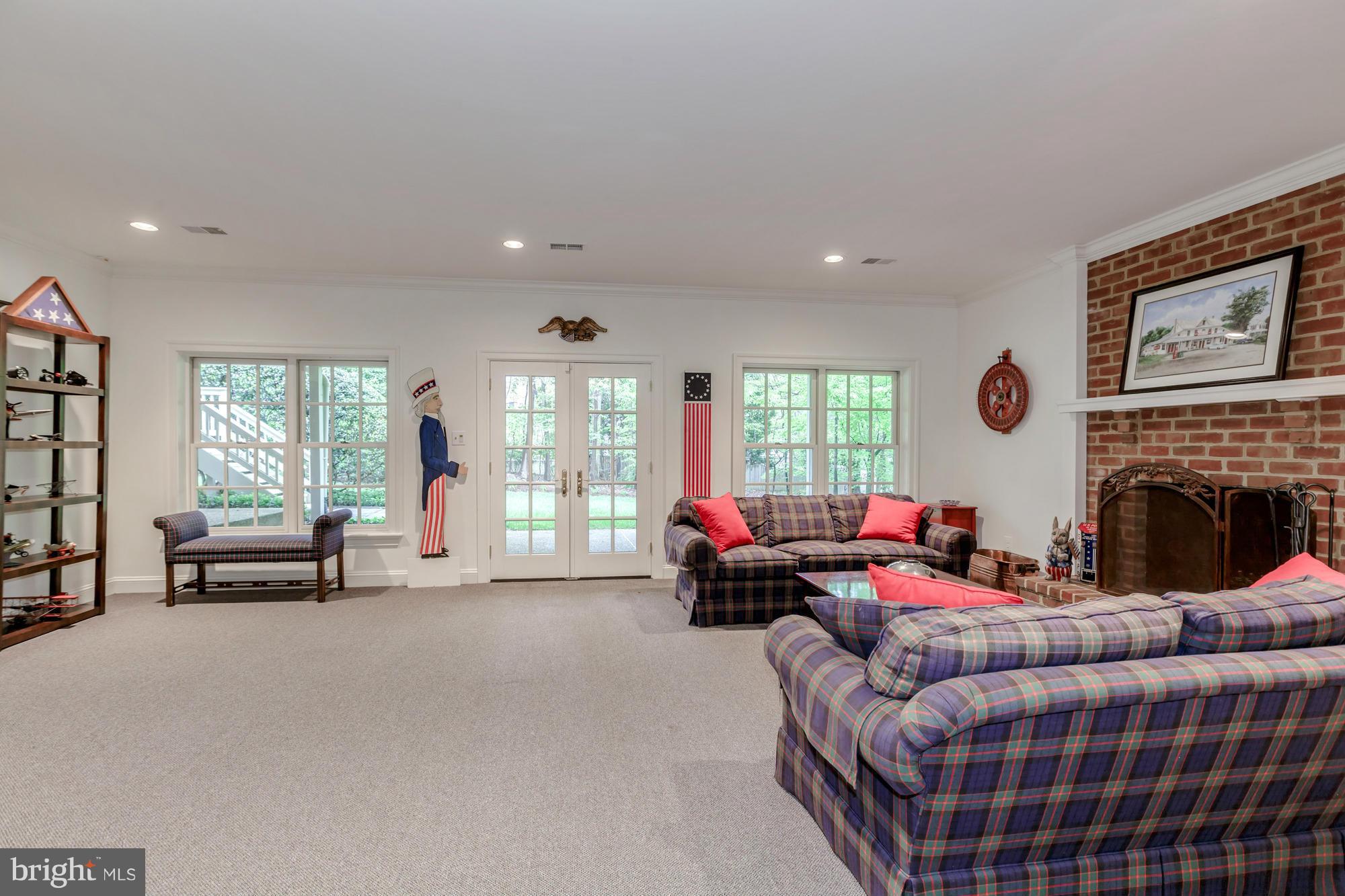 SWINKS MILL WOODS - Residential