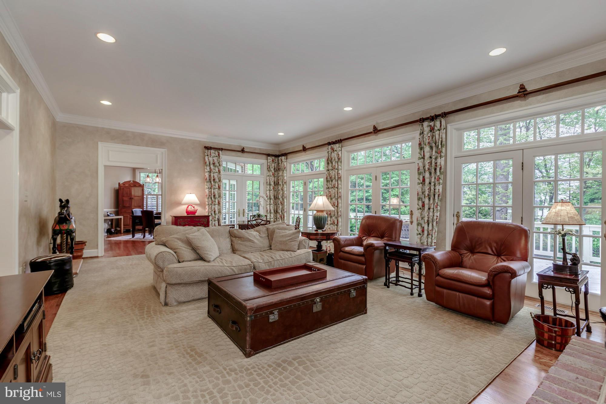 SWINKS MILL WOODS - Residential