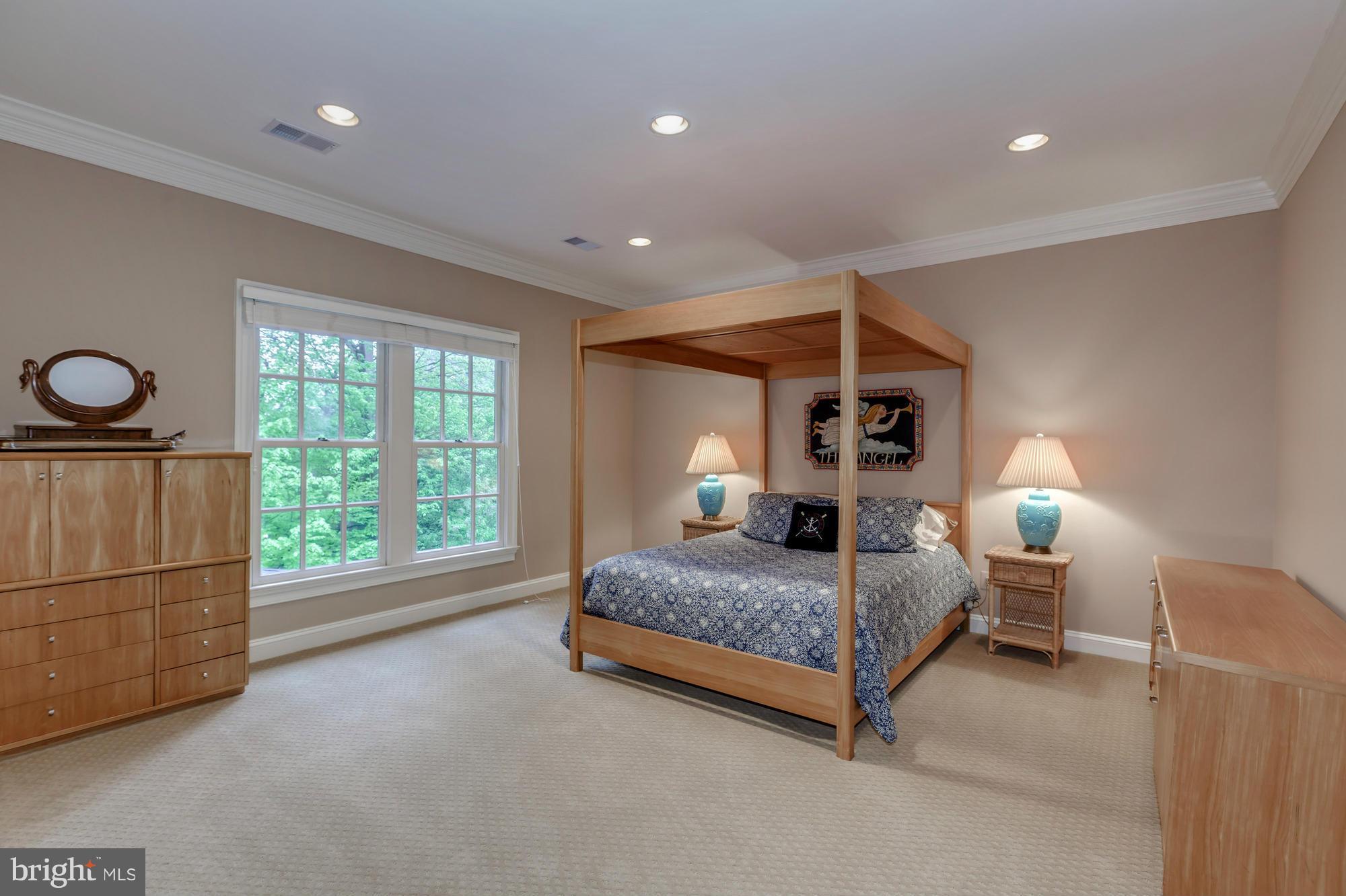 SWINKS MILL WOODS - Residential