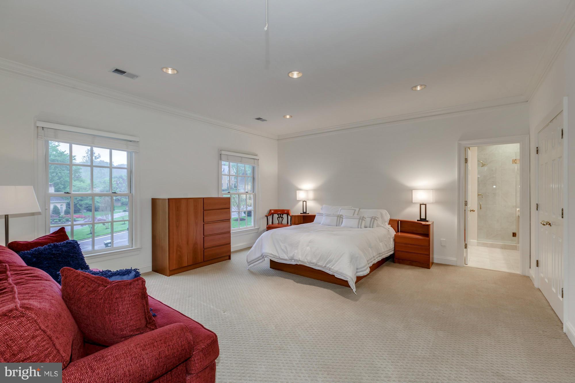 SWINKS MILL WOODS - Residential