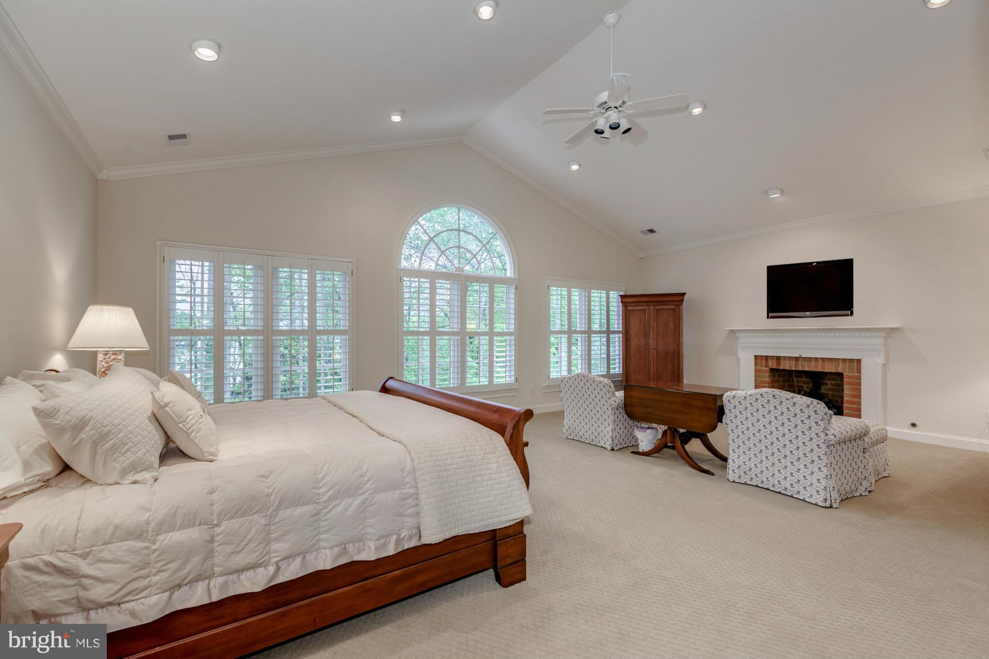 SWINKS MILL WOODS - Residential