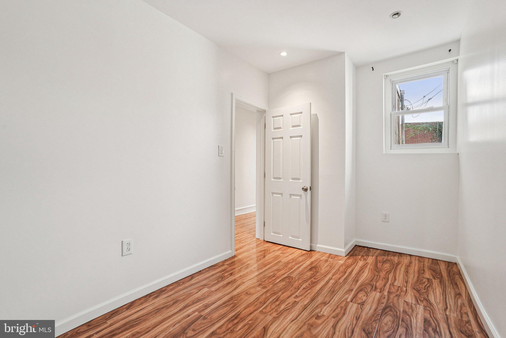 LOWER MOYAMENSING - Residential