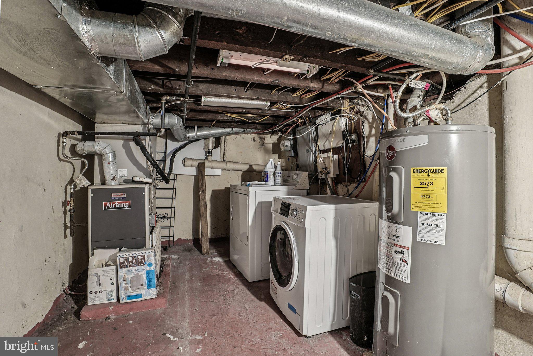 LOWER MOYAMENSING - Residential