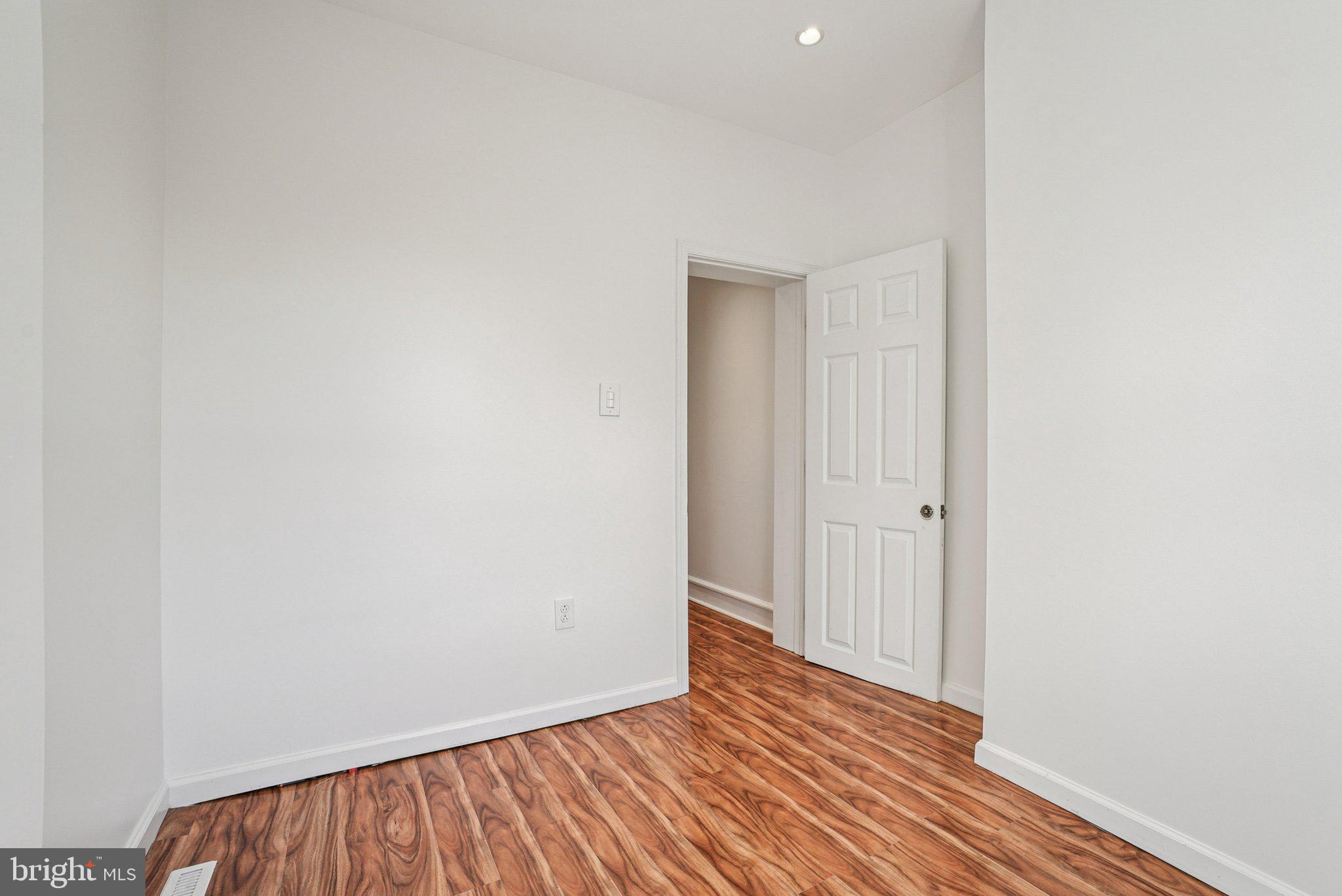 LOWER MOYAMENSING - Residential