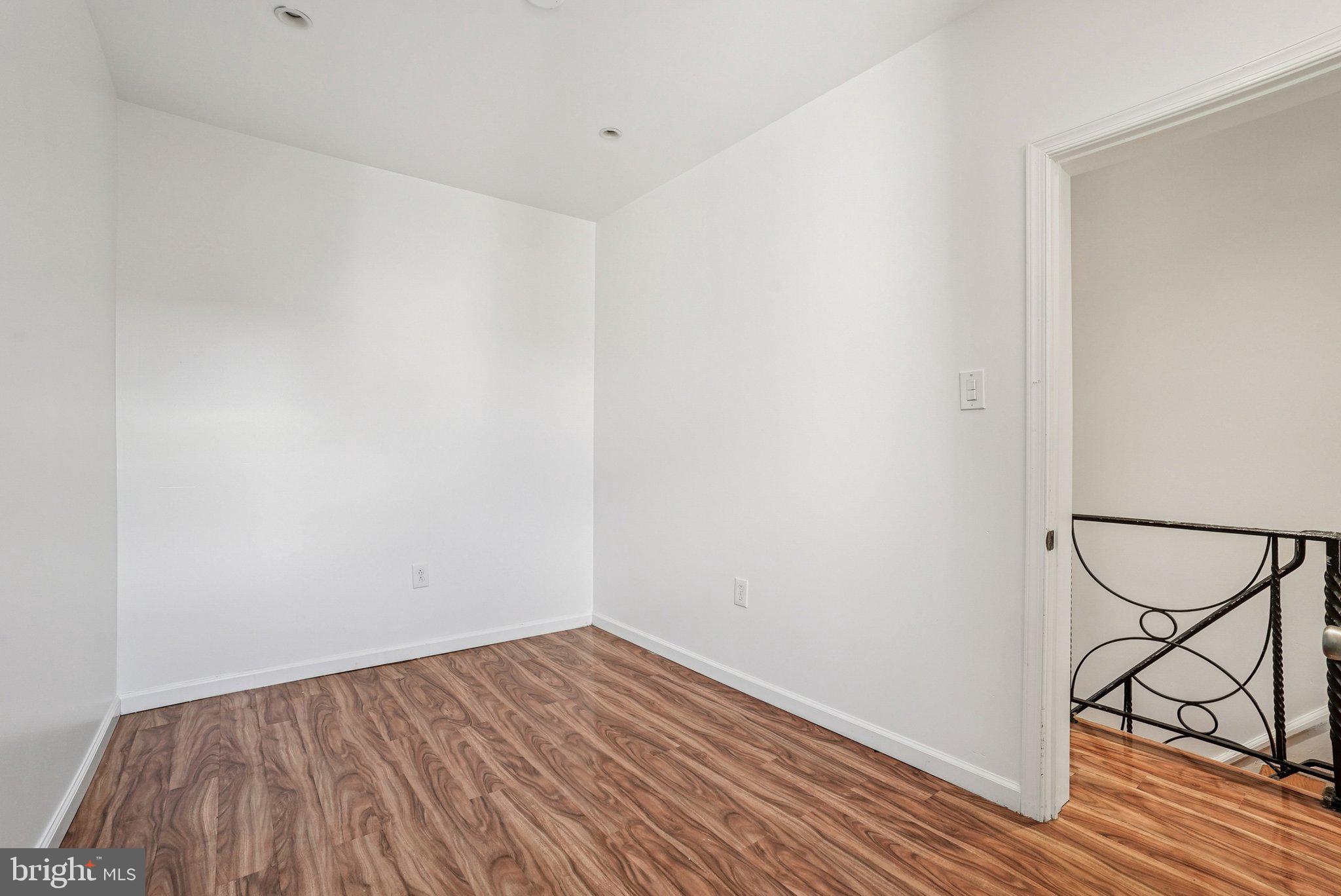 LOWER MOYAMENSING - Residential