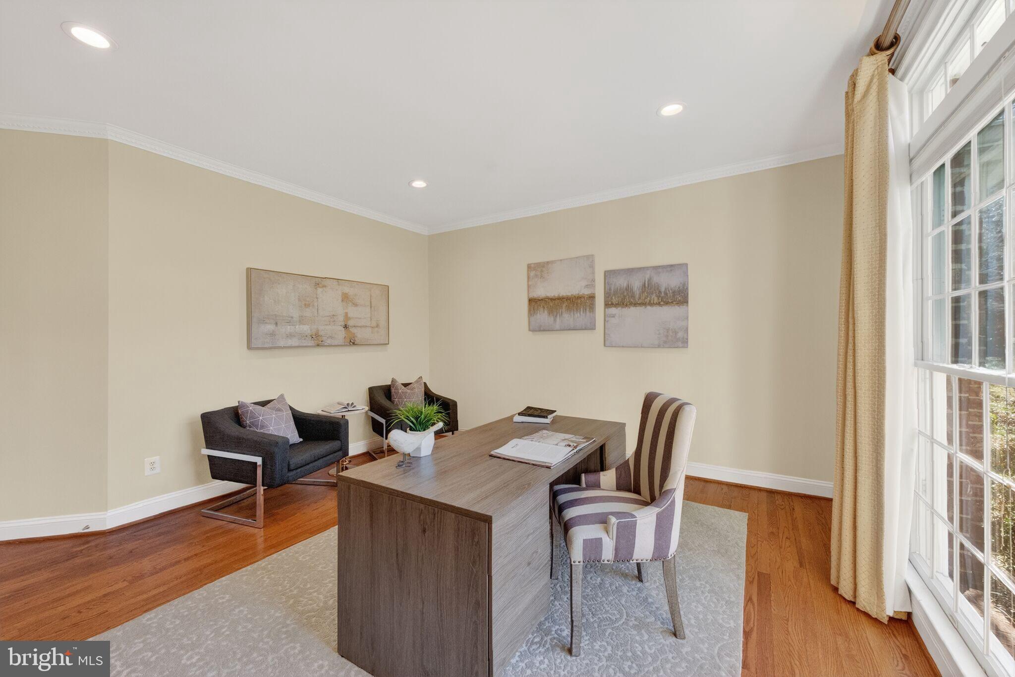 ELKINS - Residential