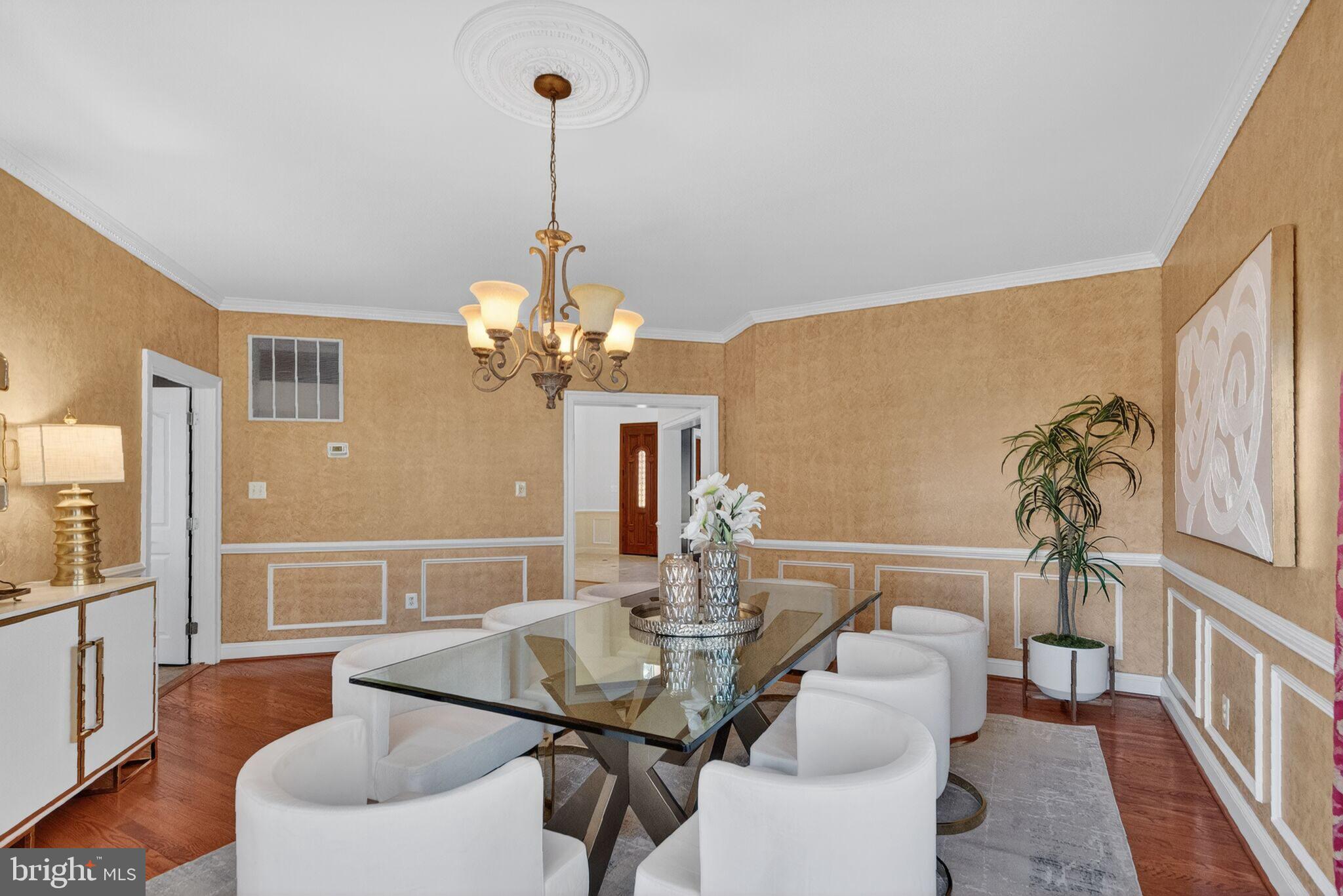 ELKINS - Residential