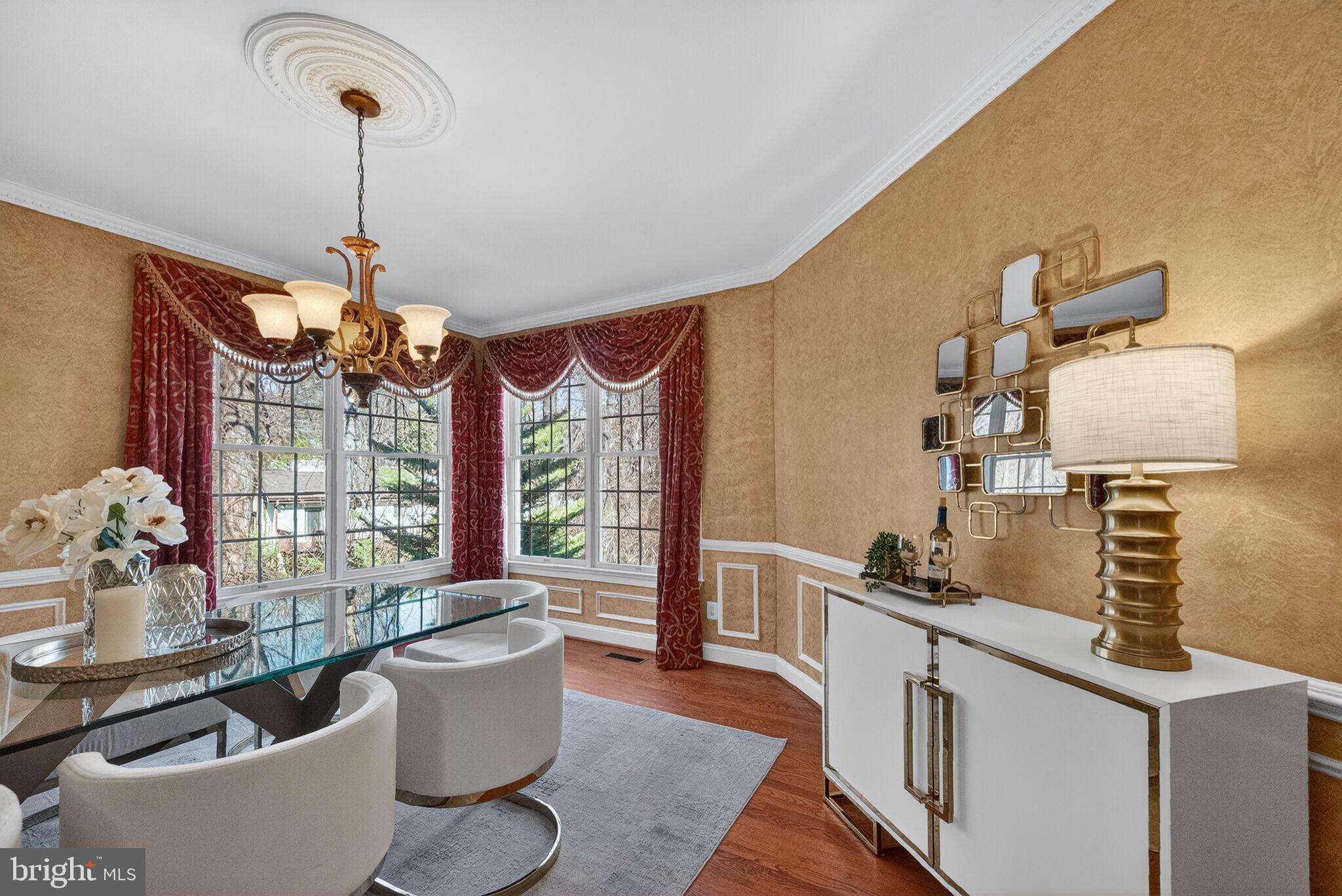 ELKINS - Residential