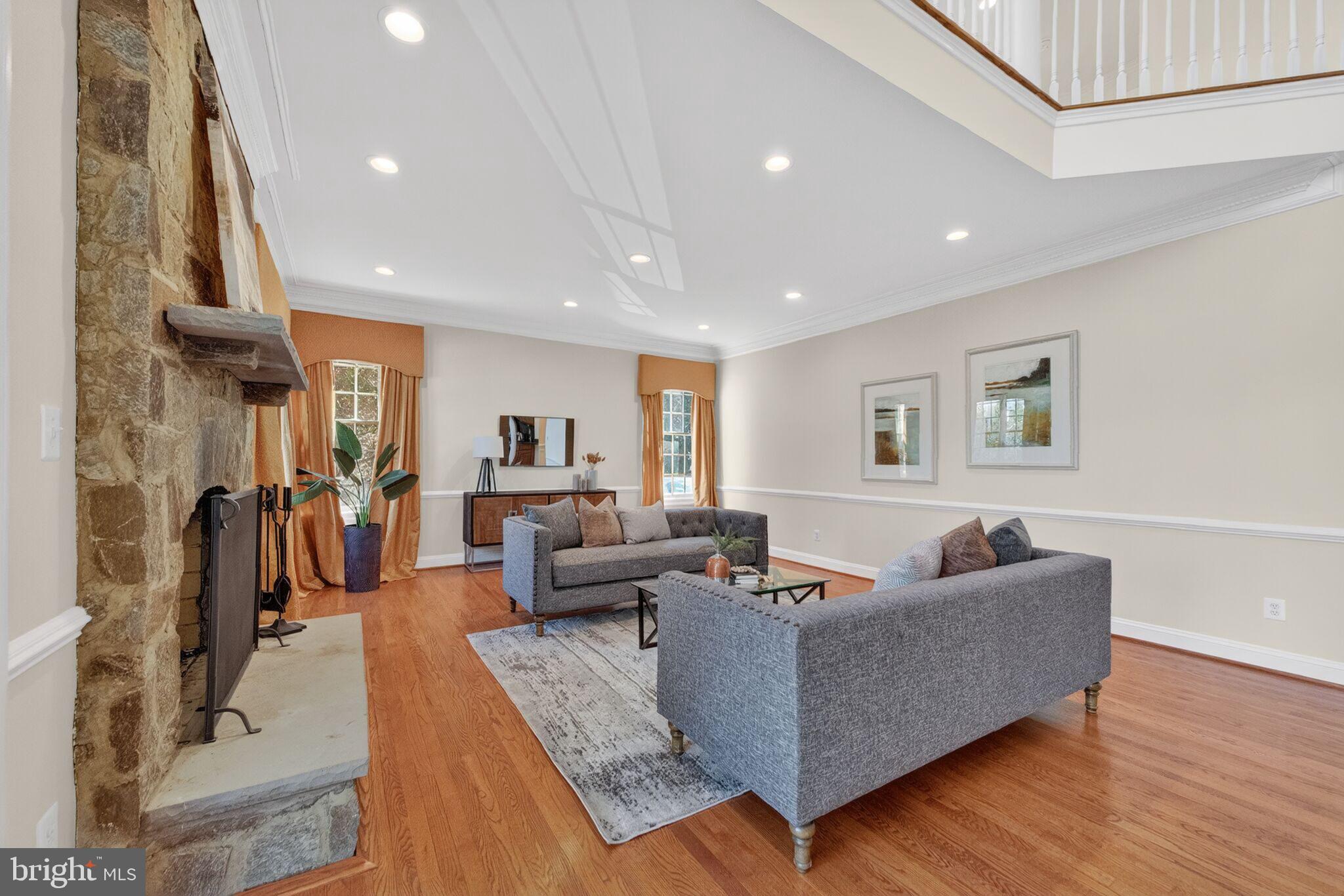 ELKINS - Residential