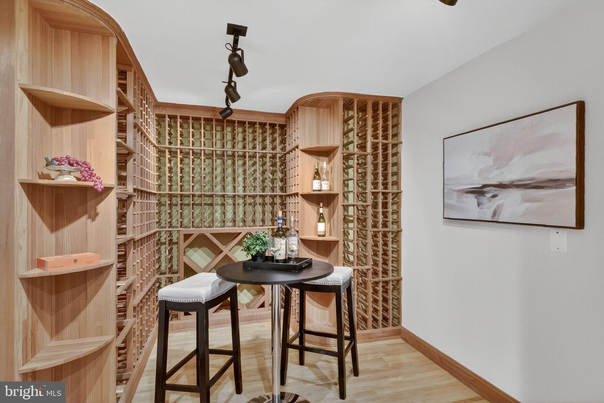 ELKINS - Residential