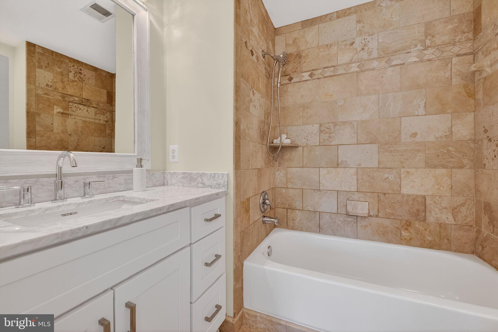 ELKINS - Residential