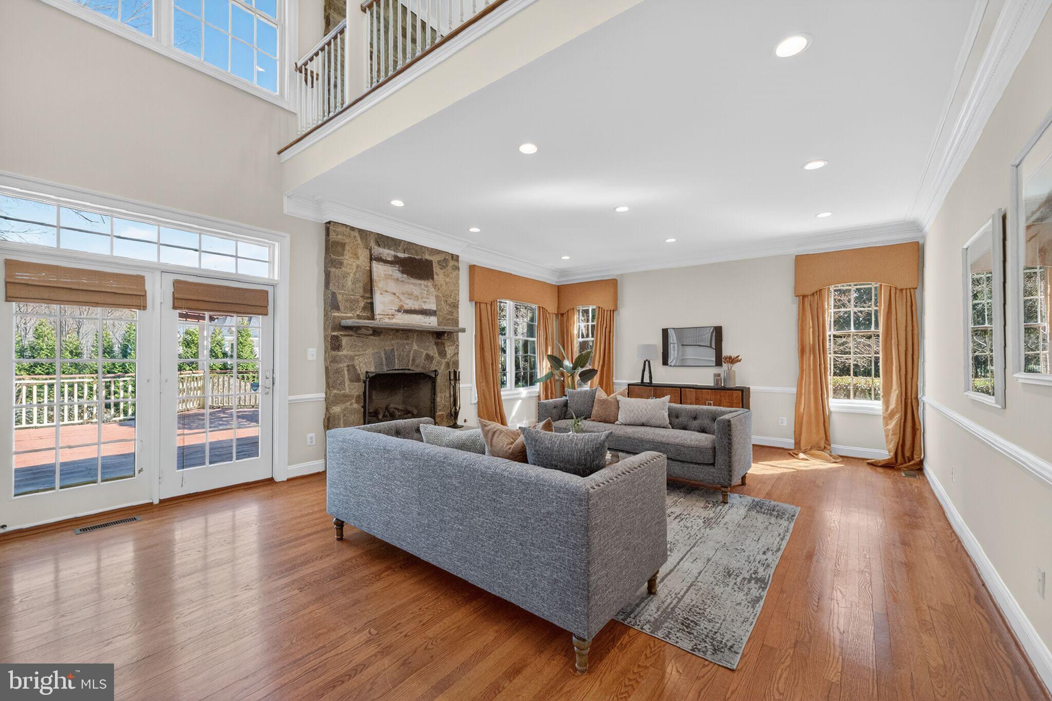 ELKINS - Residential