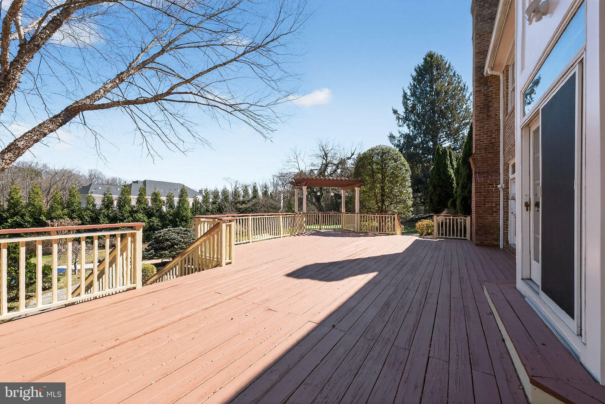 ELKINS - Residential