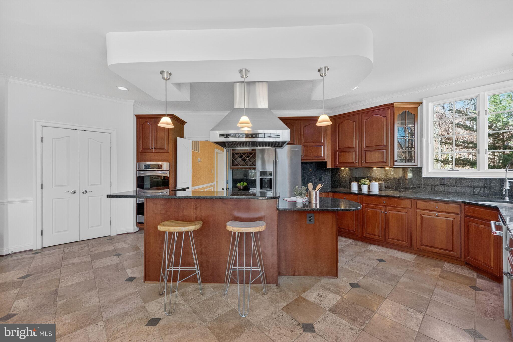 ELKINS - Residential