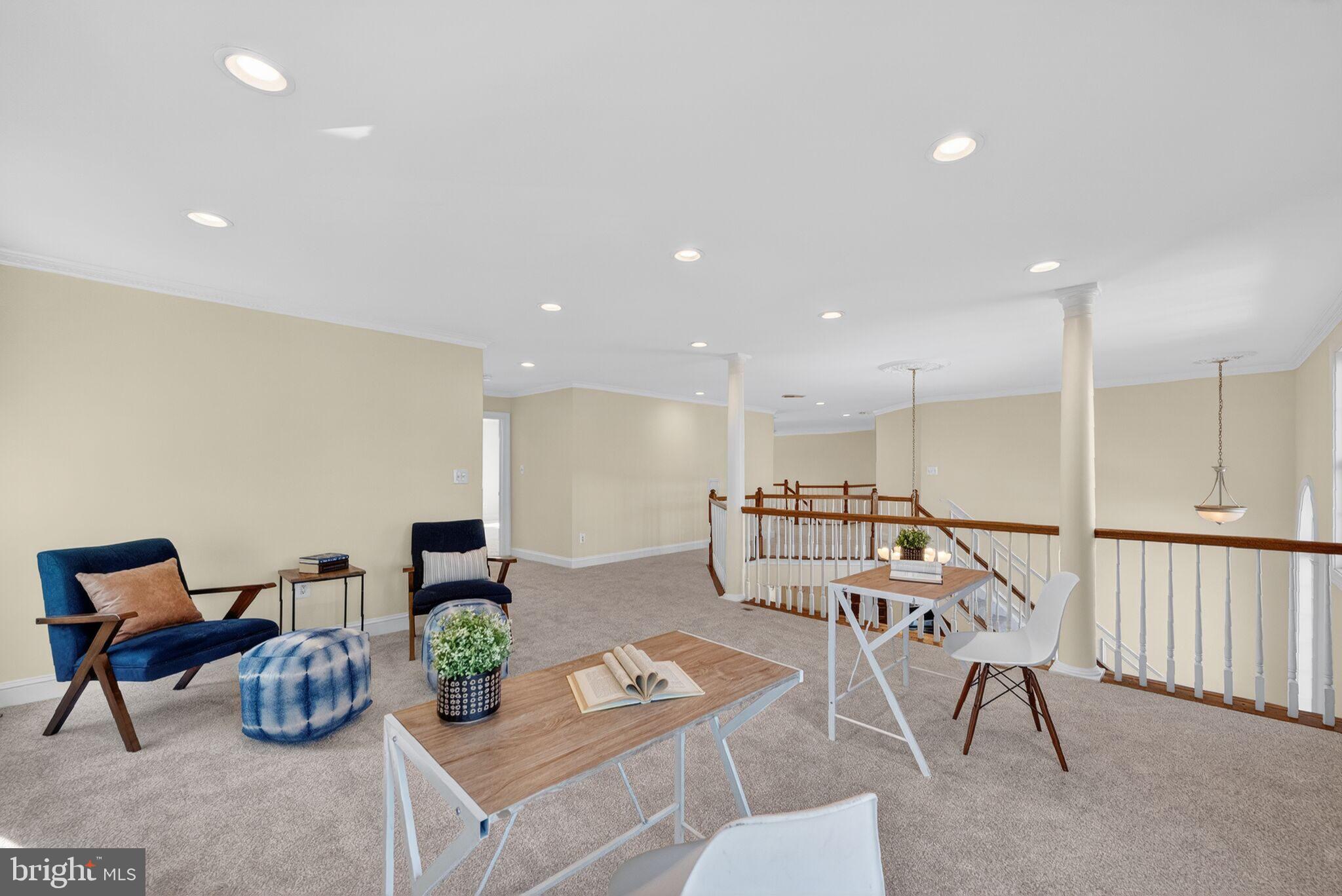 ELKINS - Residential