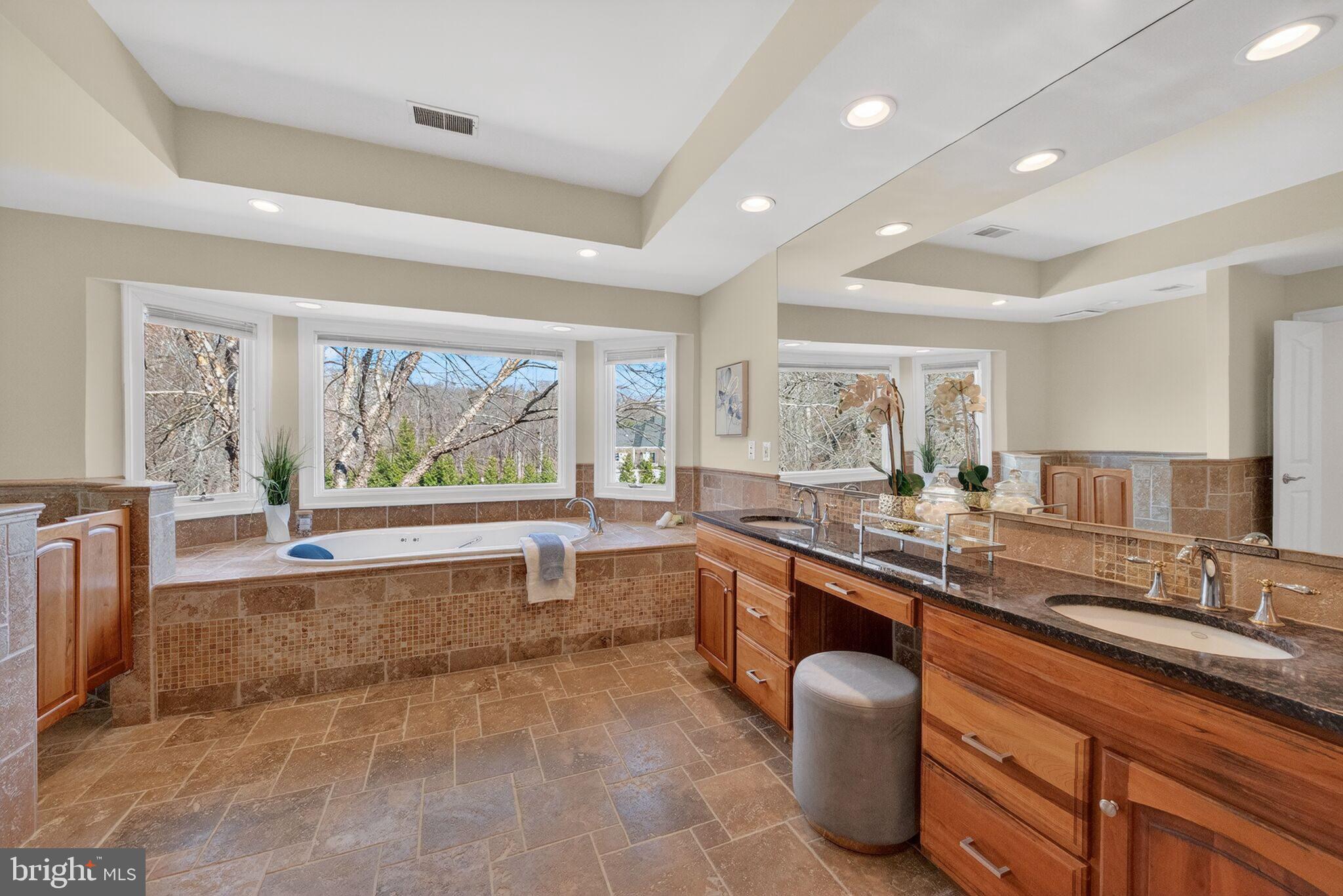 ELKINS - Residential