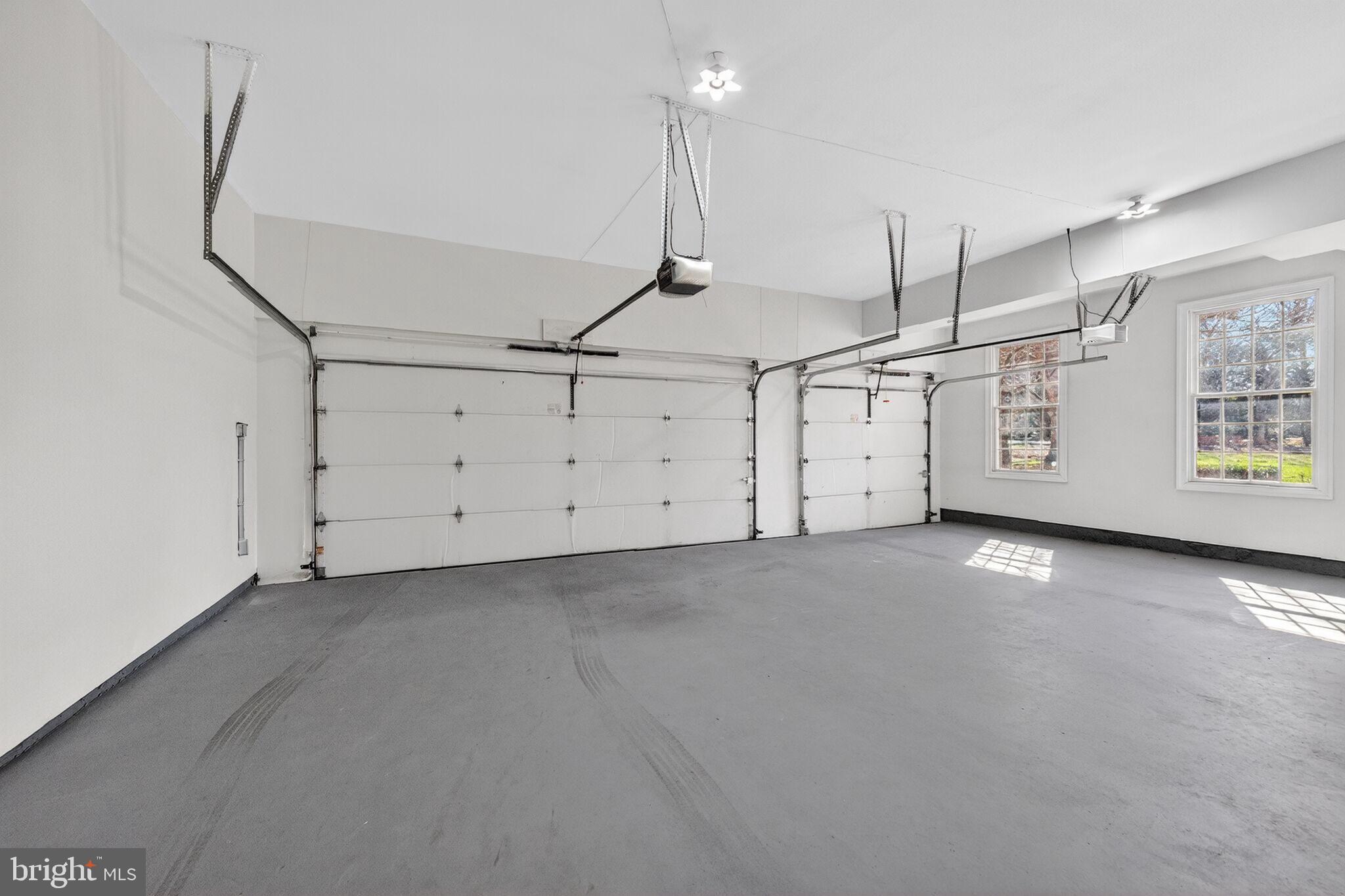 ELKINS - Residential