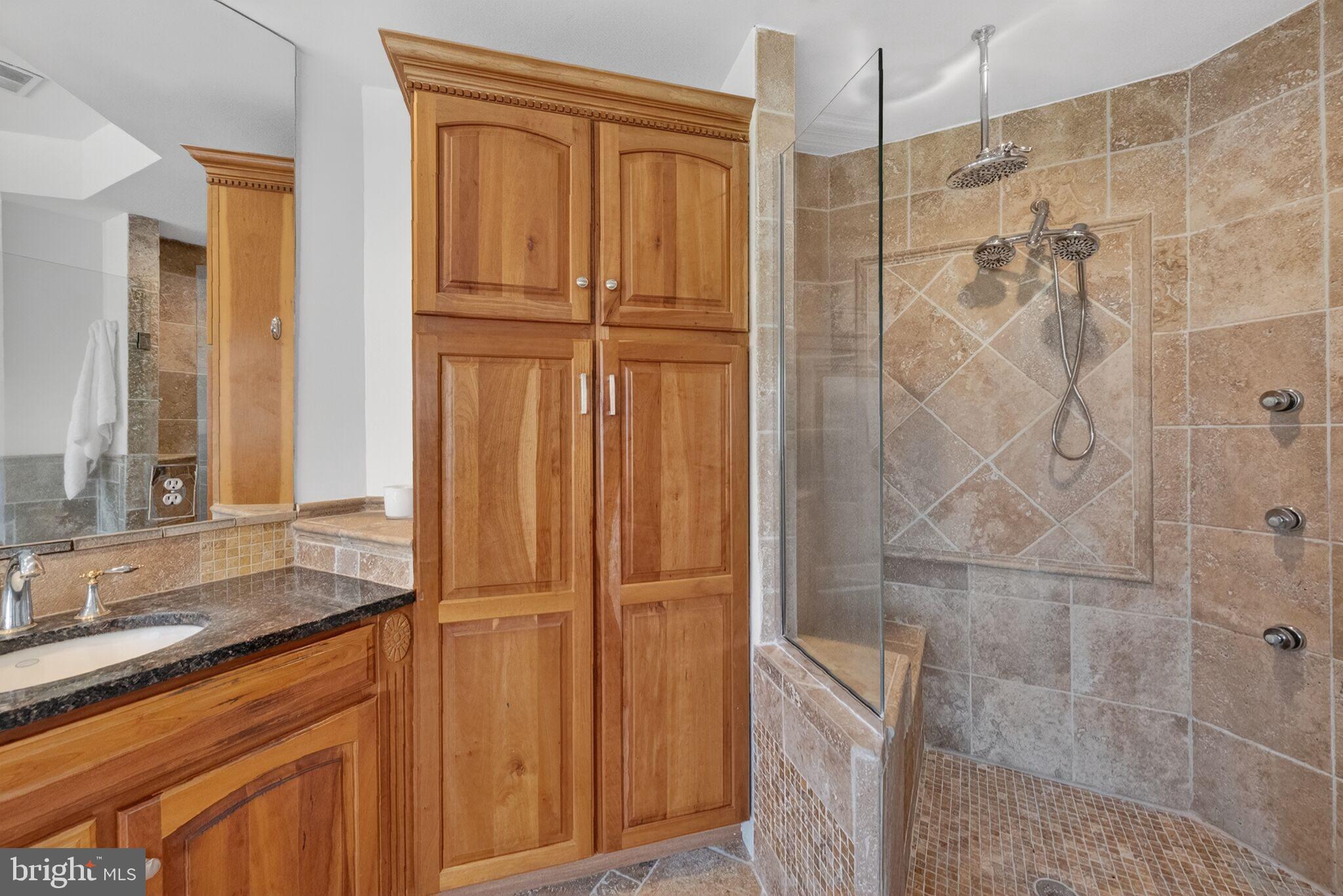 ELKINS - Residential