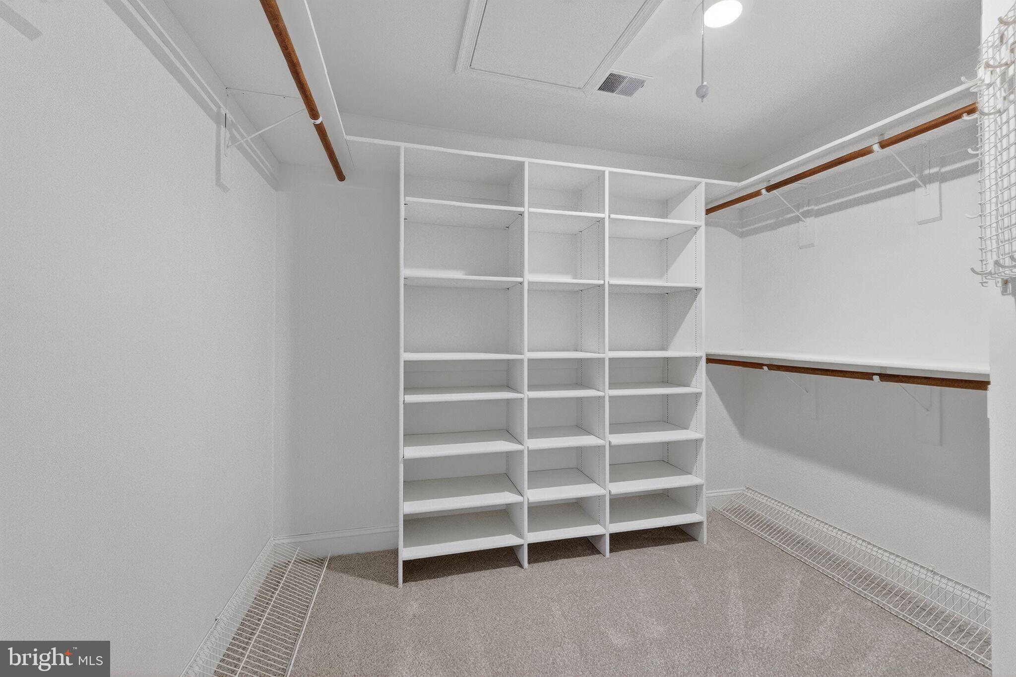 ELKINS - Residential