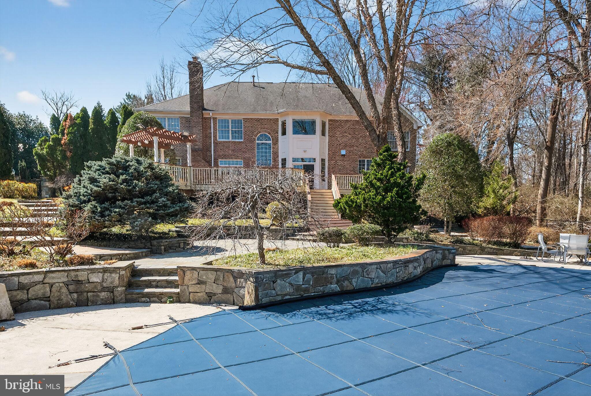 ELKINS - Residential