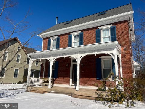 825 BLOOMING GLEN ROAD PERKASIE PA 18944