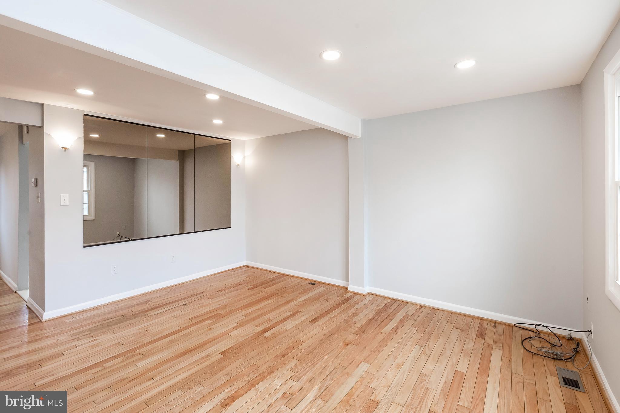 MILL CREEK SOUTH - Residential