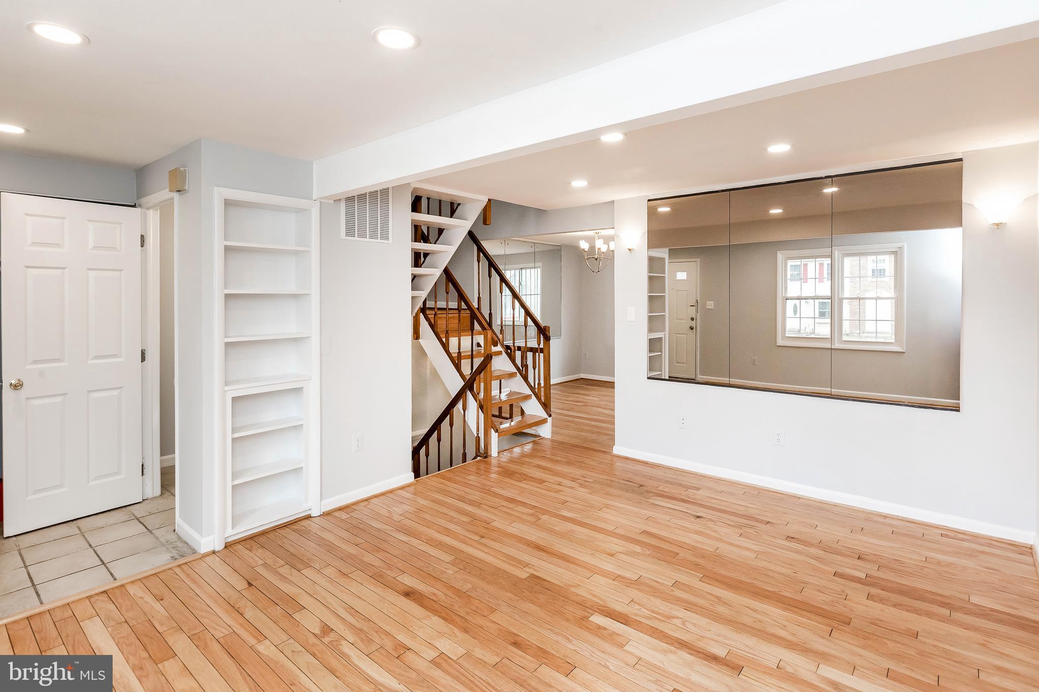 MILL CREEK SOUTH - Residential