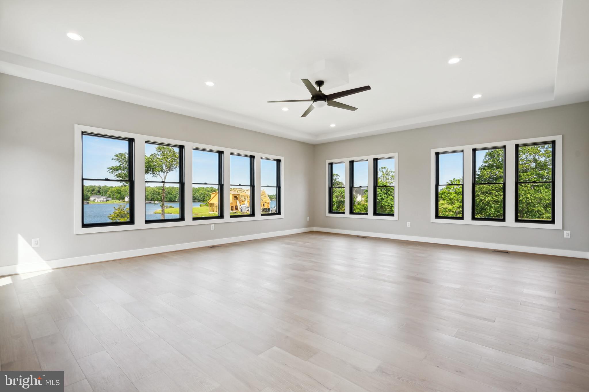 ROCK ISLAND LANDING - Residential